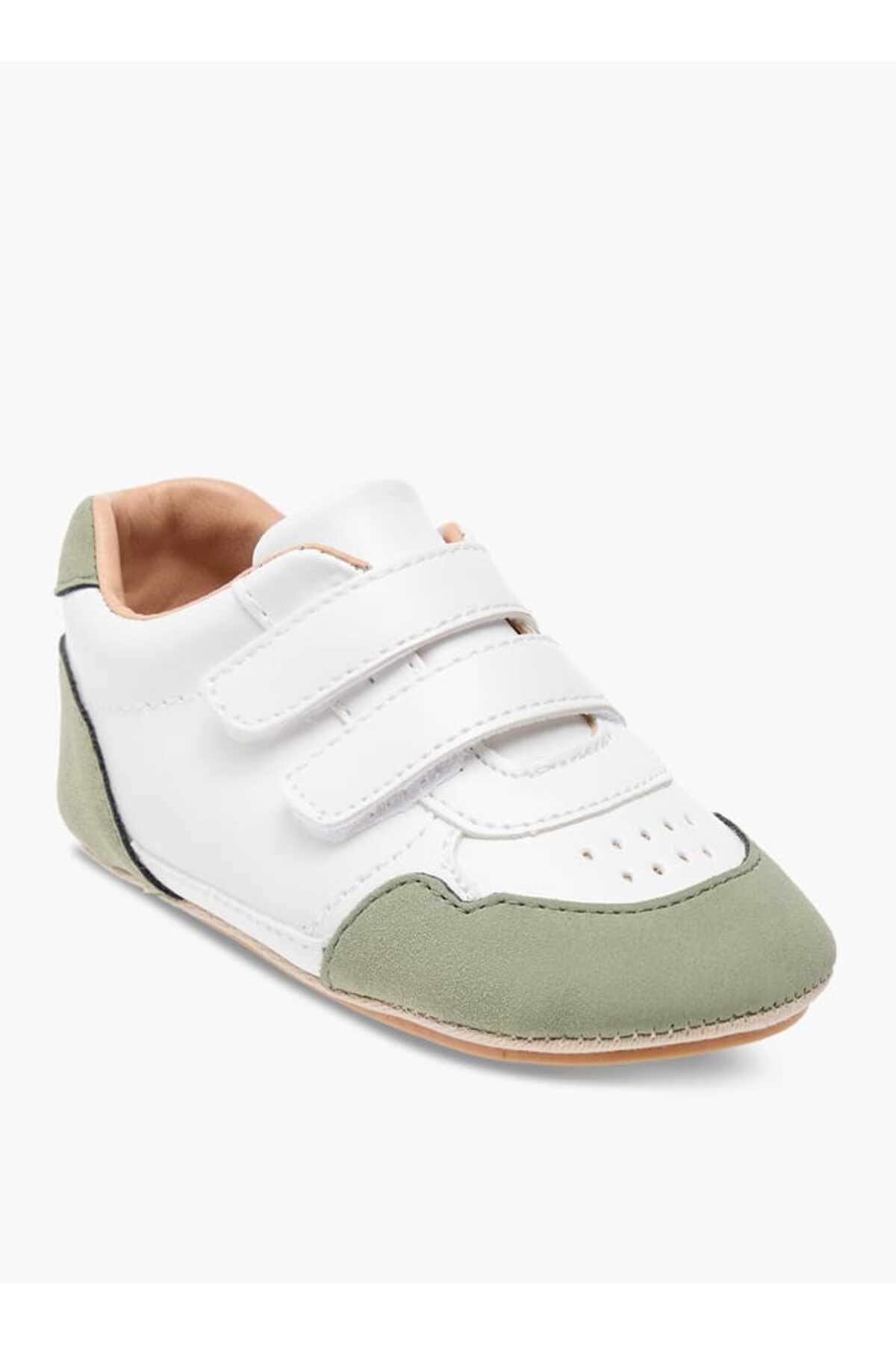 Barefeet-Panelled Booties with Hook and Loop Closure 2