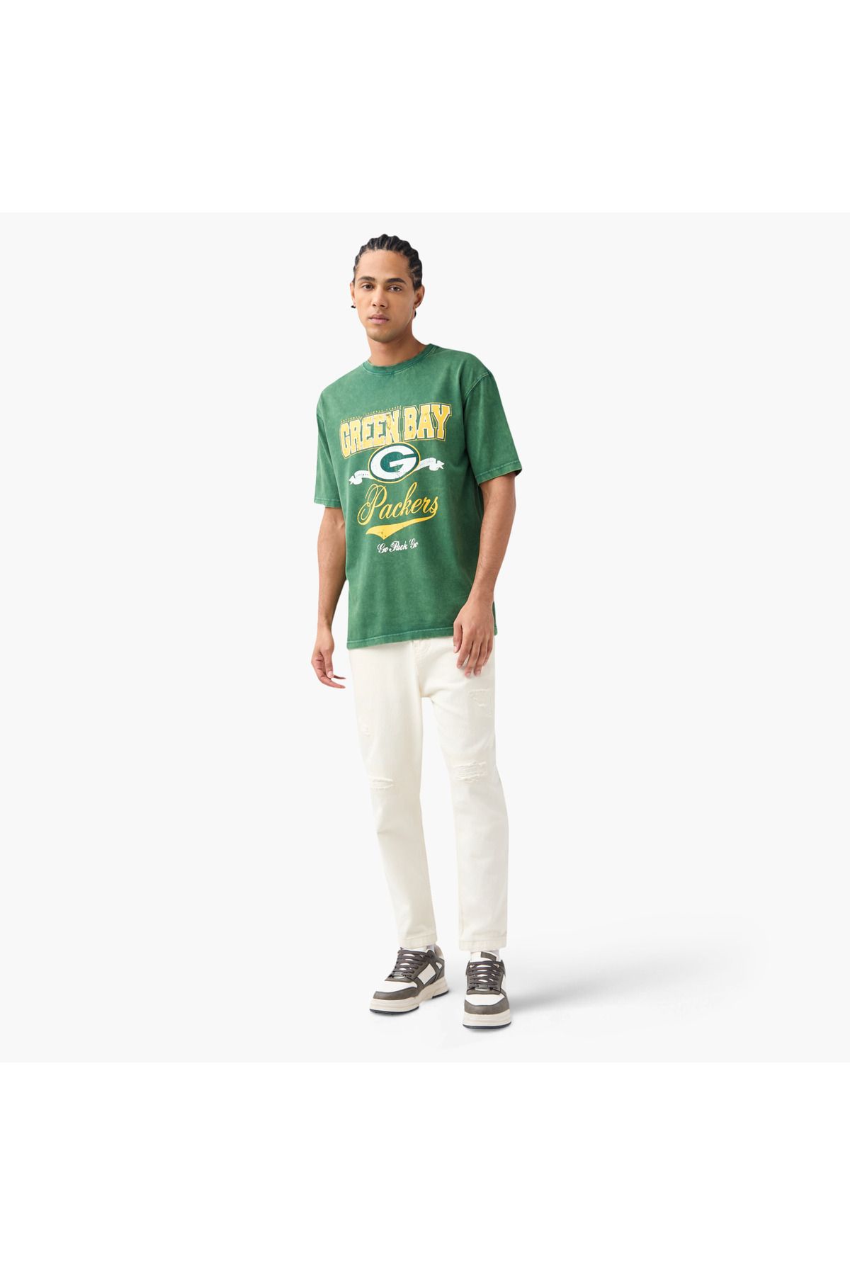 complete the look image