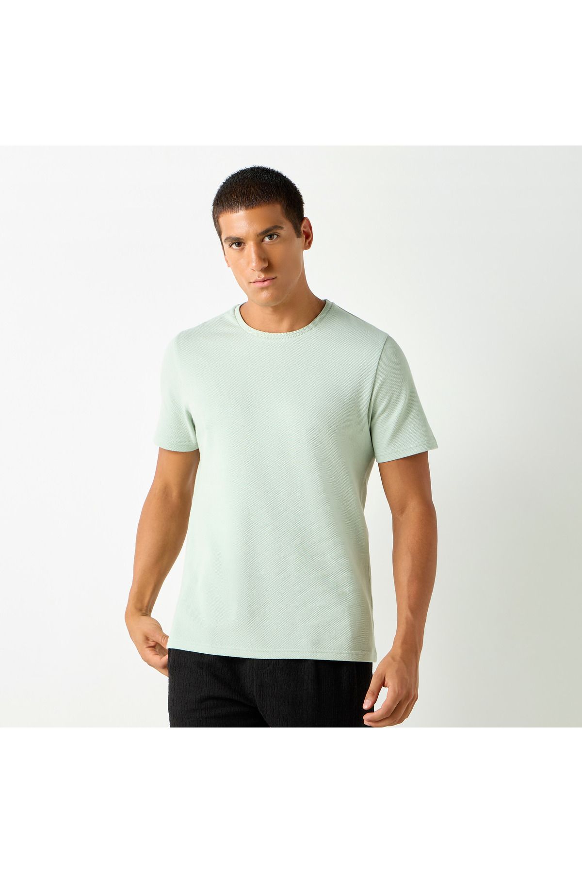 Iconic-Textured T-shirt With Short Sleeves And Crew Neck 1