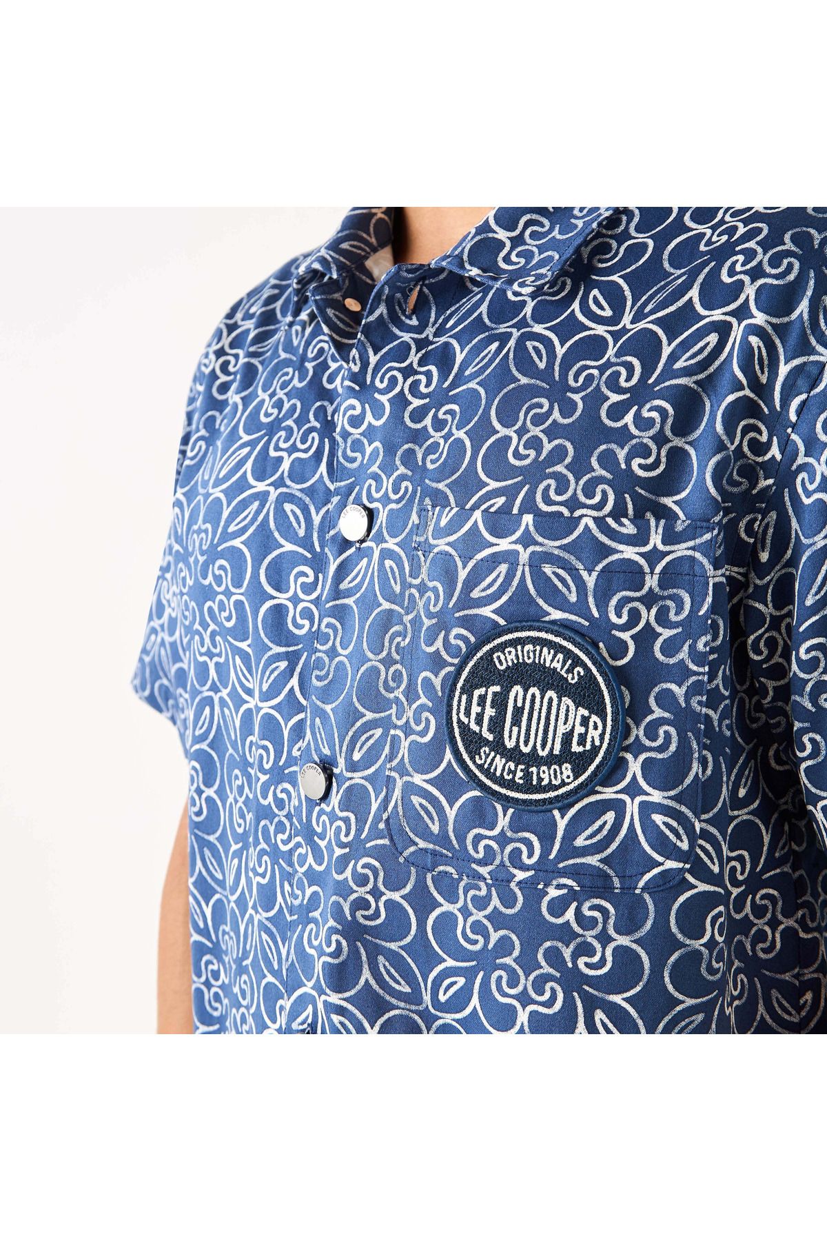 Lee Cooper-Relaxed Fit Printed Shirt With Short Sleeves 4