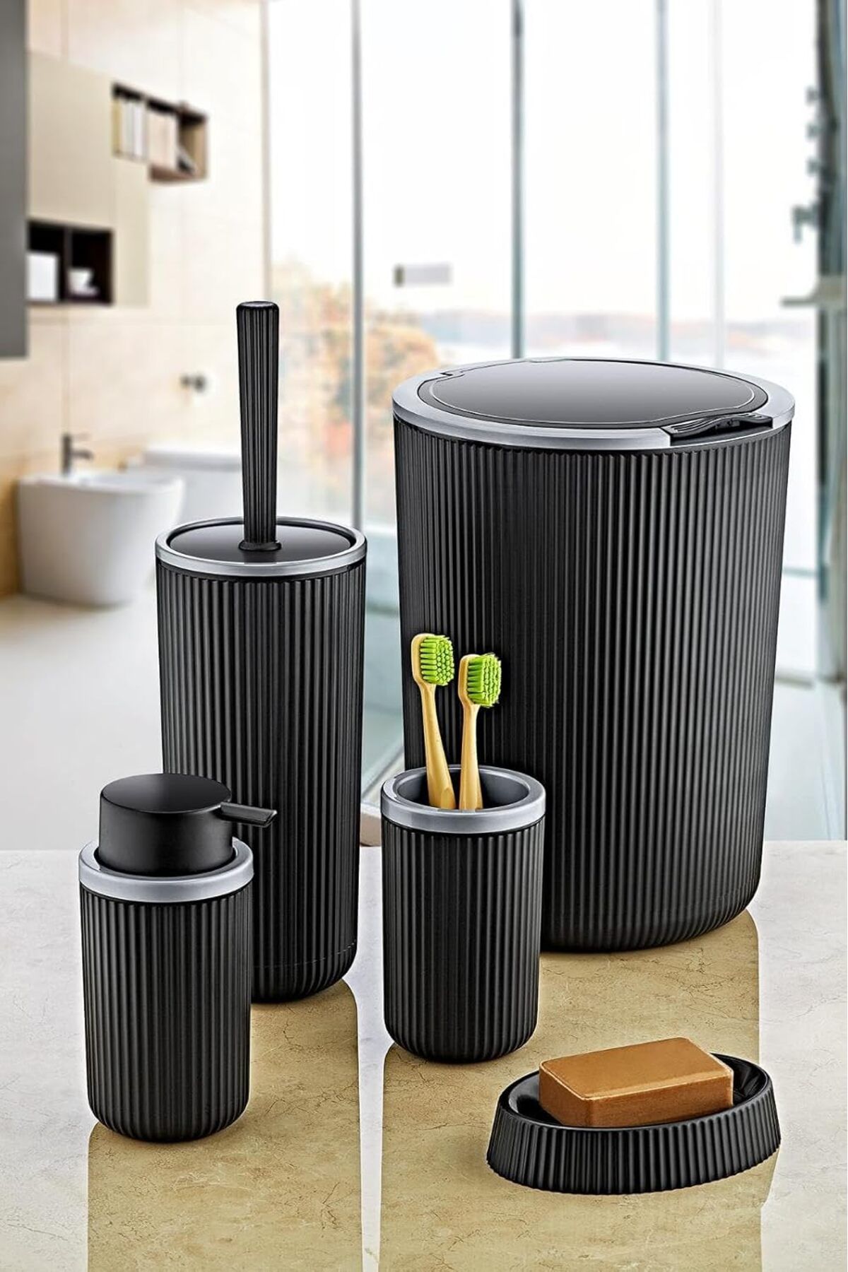 STOREMAX nffastore 5 Parça Lüx Plastik Banyo Seti 7 Litre Dokunmatik Çöp Kovalı, Antibakteriyel Fırça