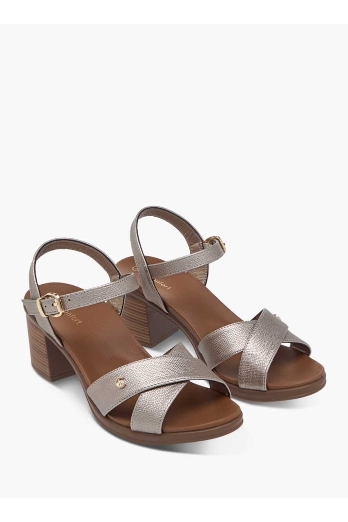 Le Confort-Solid Sandals with Block Heels and Buckle Closure 1