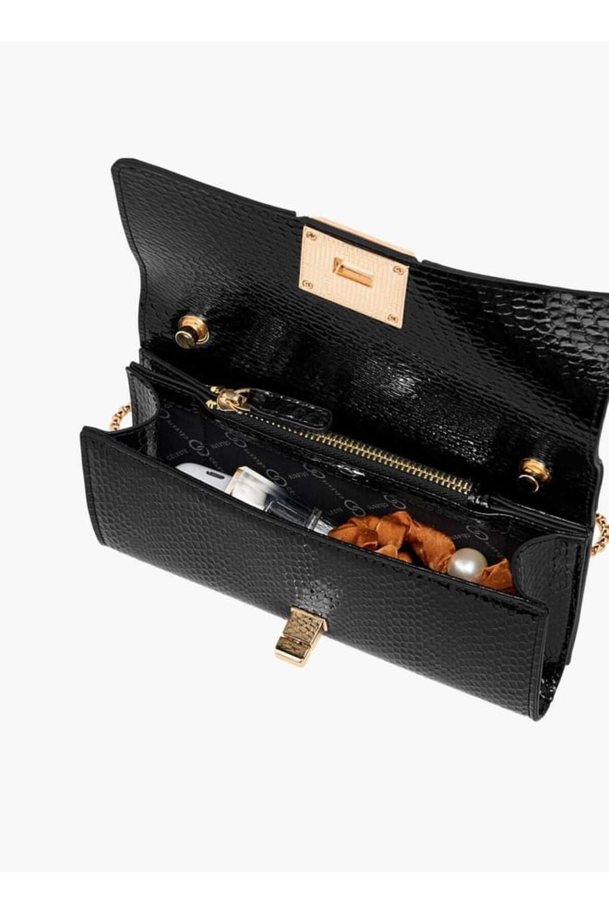 Celeste-Textured Clutch with Chain Strap 7