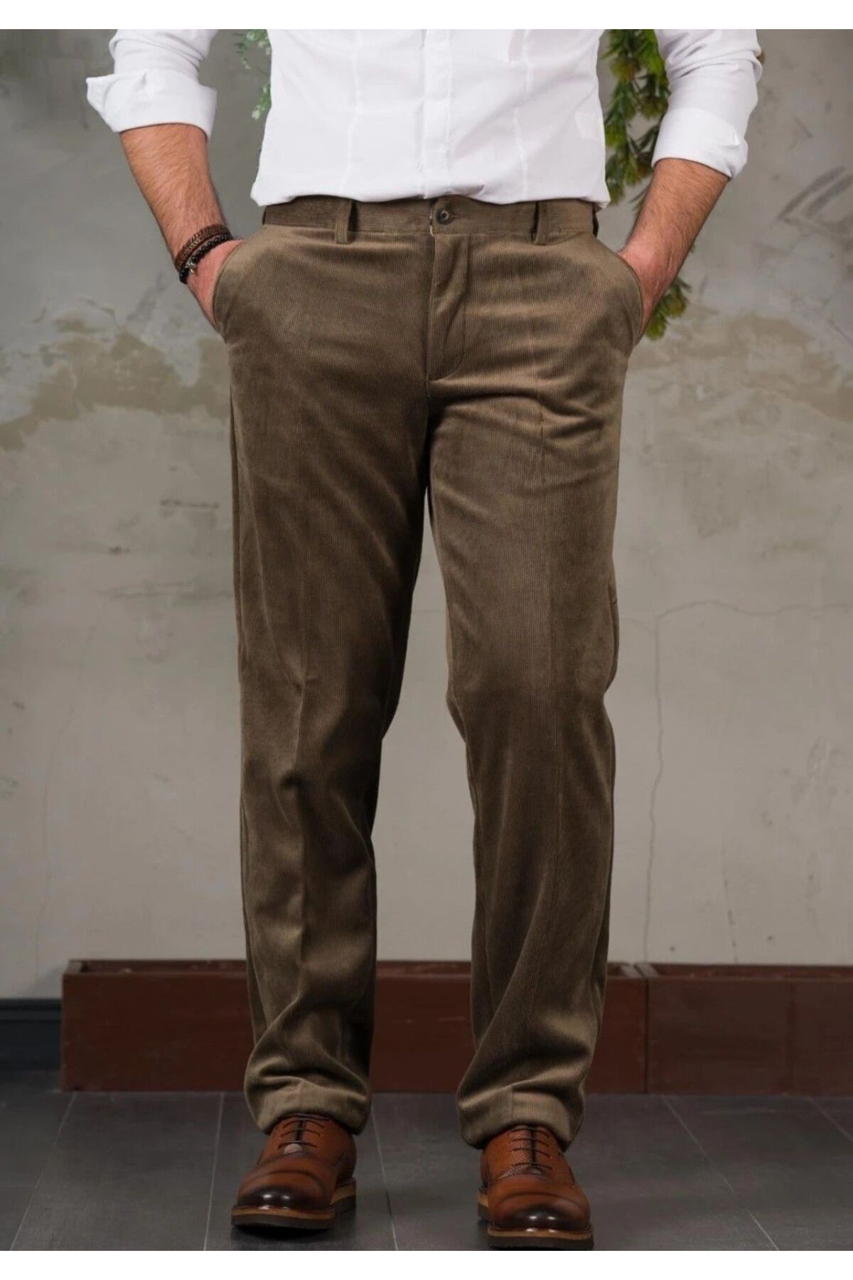 MEN'S BROWN CLASSIC CUT VELVET PANTS