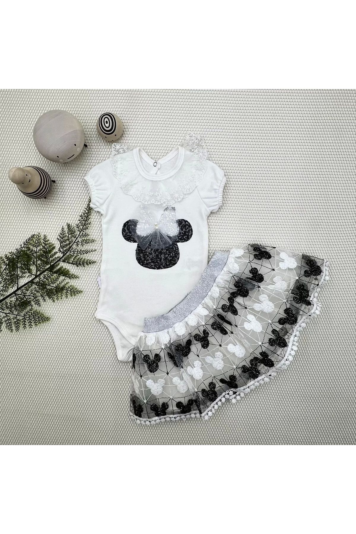 Miravm Petli Mickey Nakışlıkısa Kollu Brode Etekli 2li Kız Bebek Takımı Siyah
