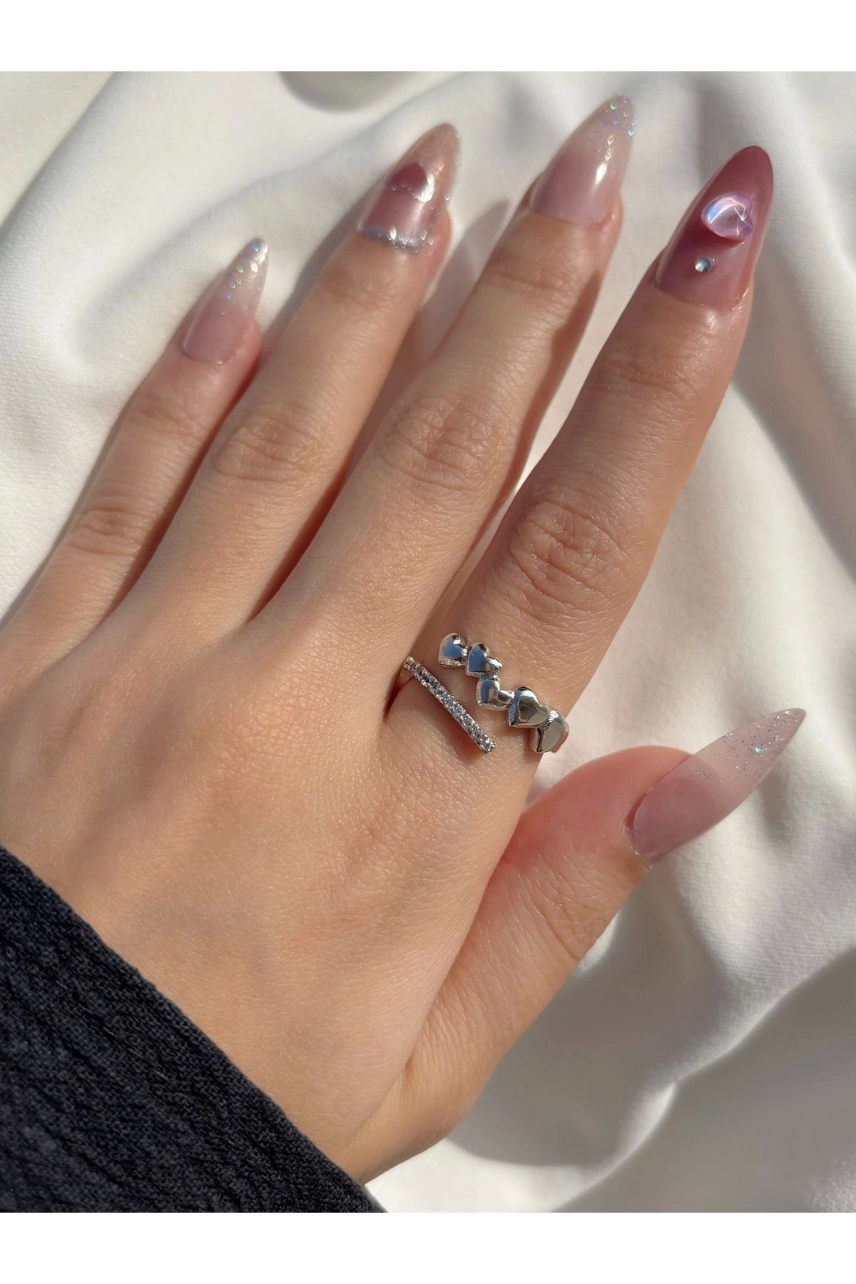 Eylülün Takısı-Women's Silver Color Row Heart Ring 3