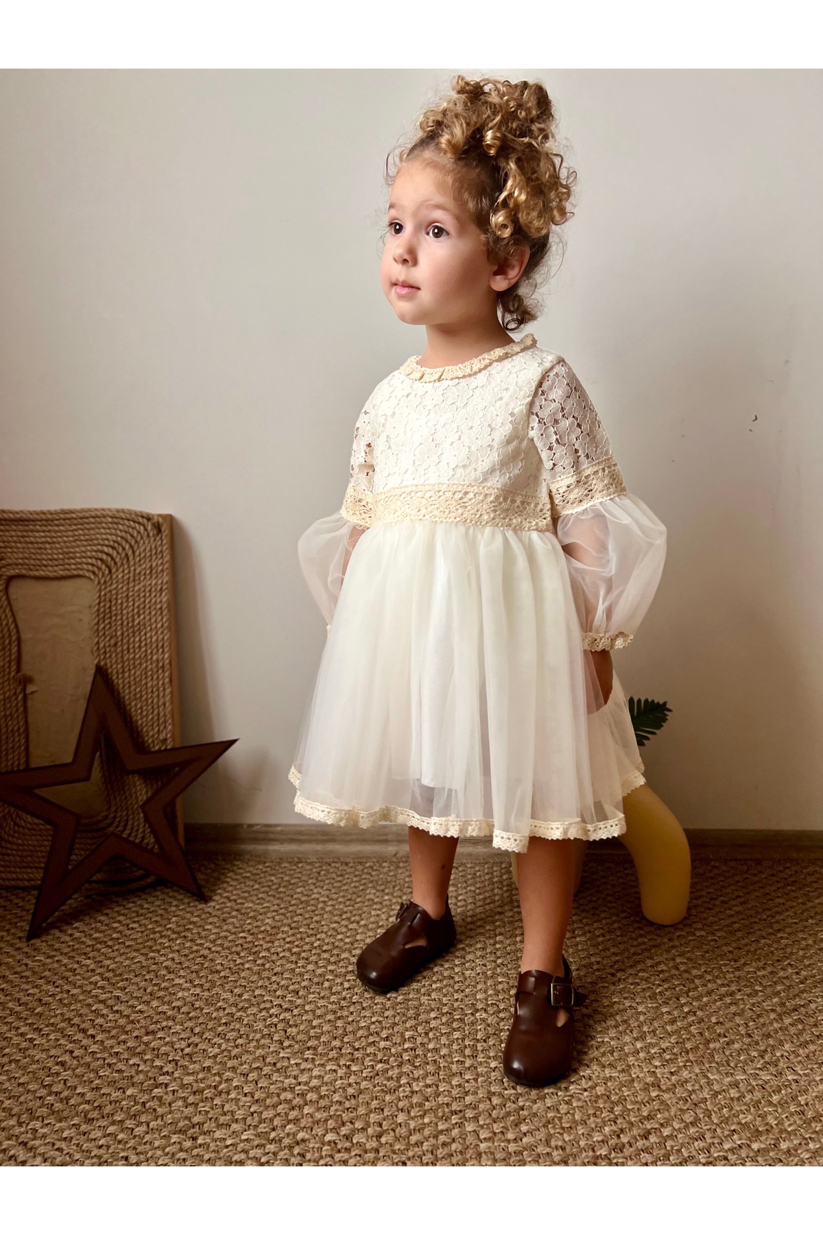 penu baby kids Ekru Çiçekli Fisto Dantelli Tül Etek Yarı Kumaş Yarı Tül Uzun Kol Kız Çocuk Kız Bebek Elbise fotoğrafı 2 (önizleme)