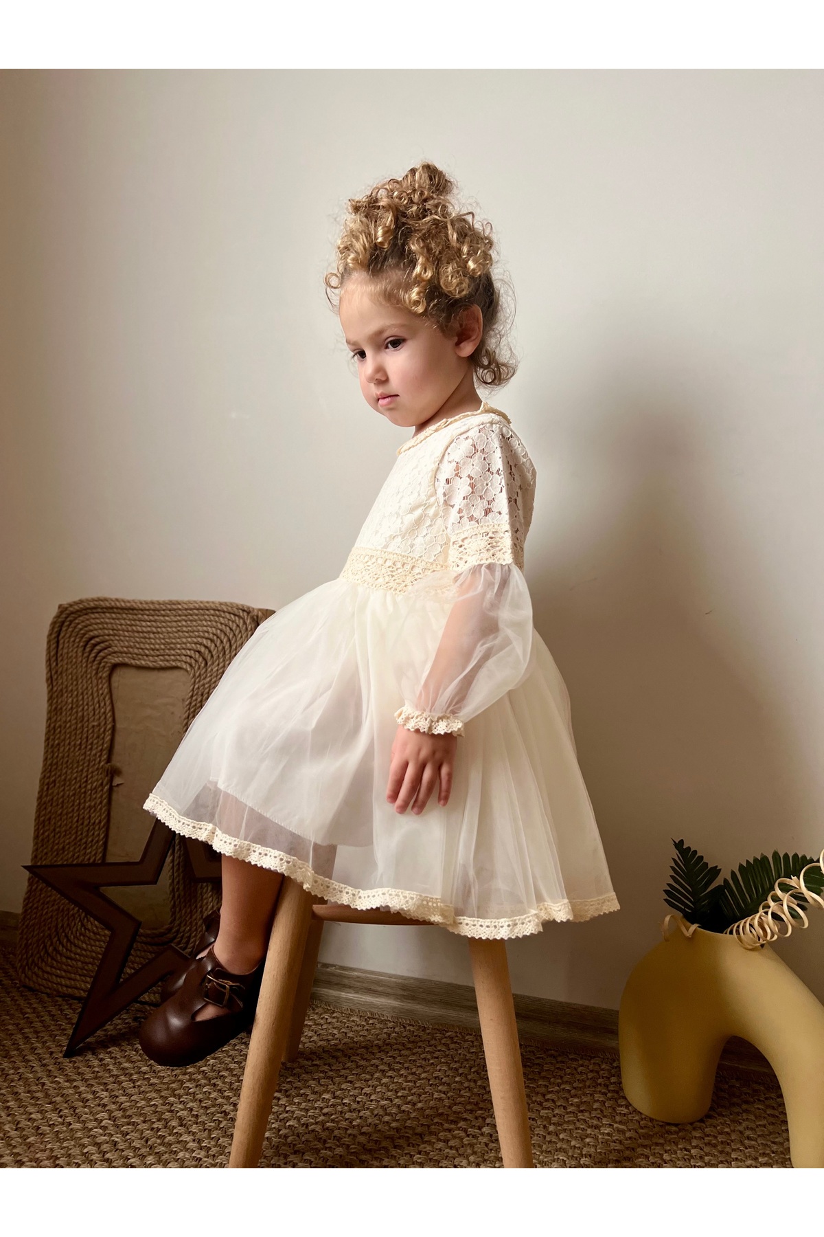 penu baby kids Ekru Çiçekli Fisto Dantelli Tül Etek Yarı Kumaş Yarı Tül Uzun Kol Kız Çocuk Kız Bebek Elbise fotoğrafı 4 (önizleme)