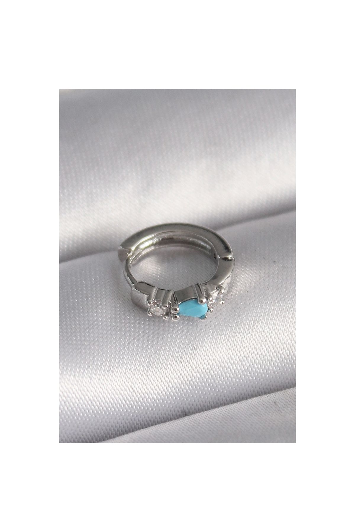 Narnuga 316L Çelik Gümüş Renk Zirkon Taşlı Mavi Boncuk Detay Tragus Piercing - TJ-PR1325