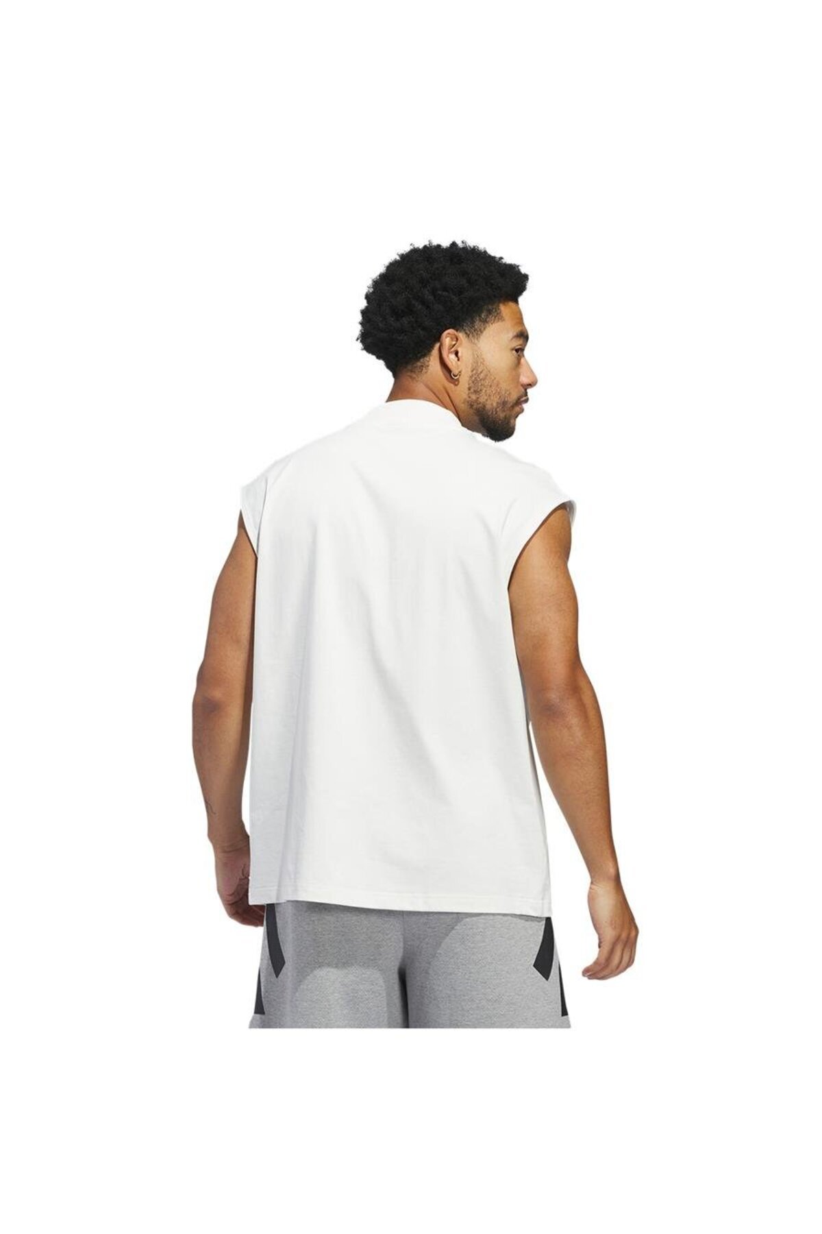 adidas-Men's T-Shirt - Name Bb Sl Tee, Iw5648 Model 3