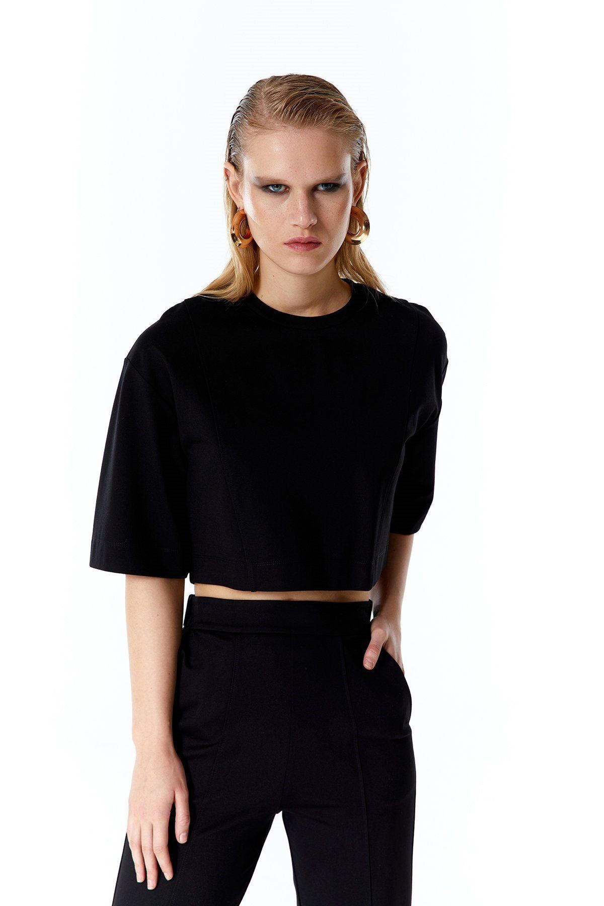 Rue Studio-Black Basic Crop T-shirt 6