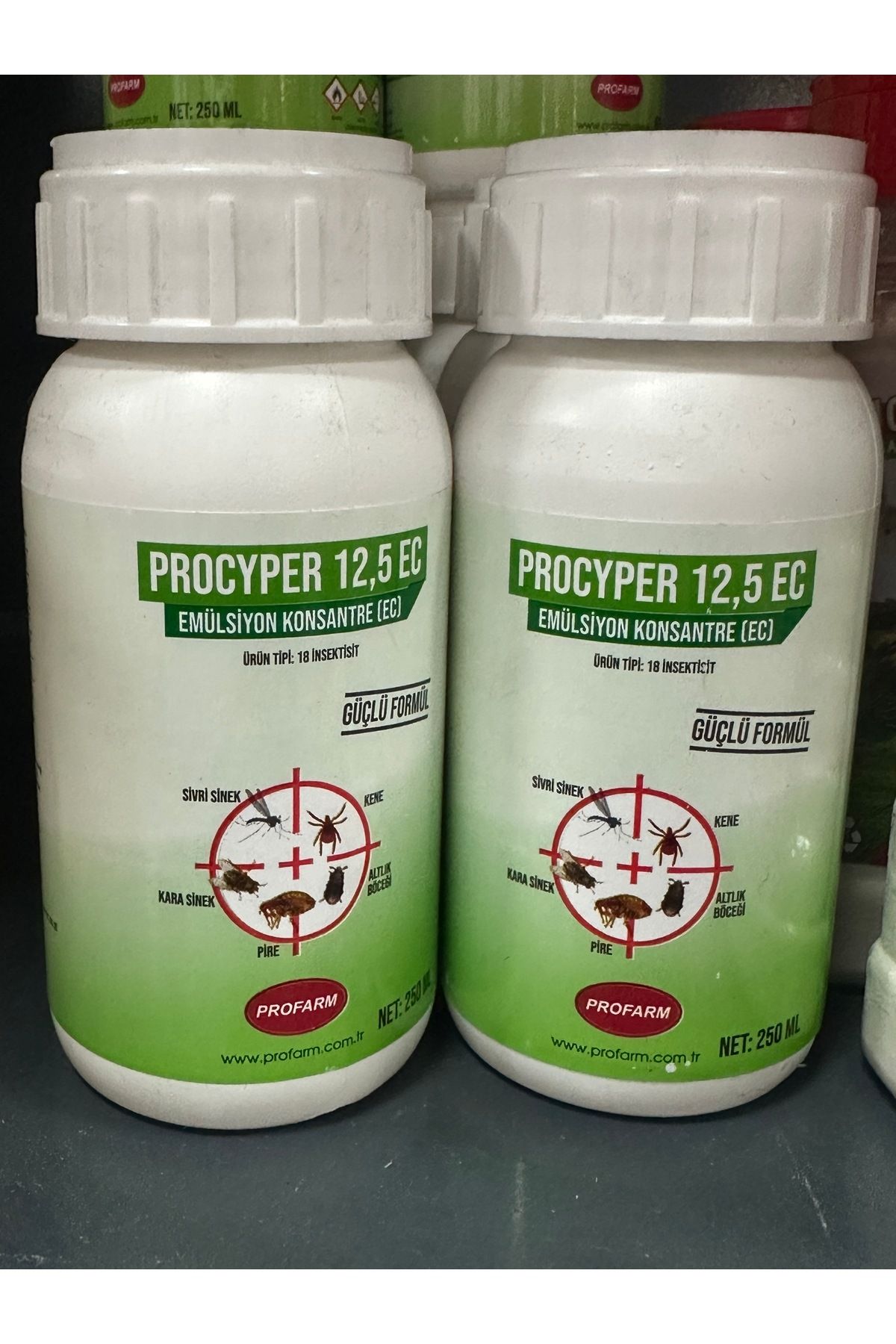 Profarm Procyper 12,5Ec 250ml Haşere İlacı (Bit,Pire,Kene,Kalörifer Böceği,Sivrisinek,Karasinek)