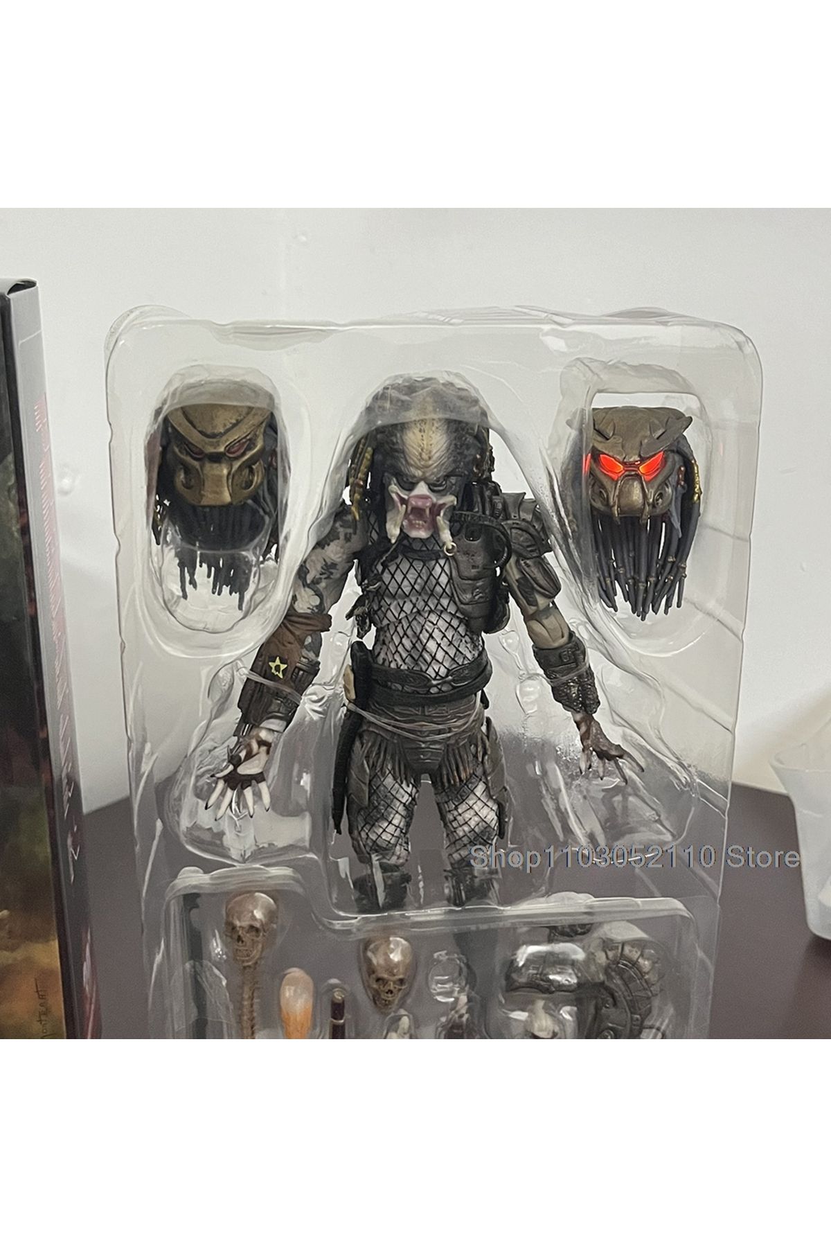 Choice-With Box Neca Elder Predator Figure With Led Predator Vs Alien Edition Predator Alien Hunter Action 6