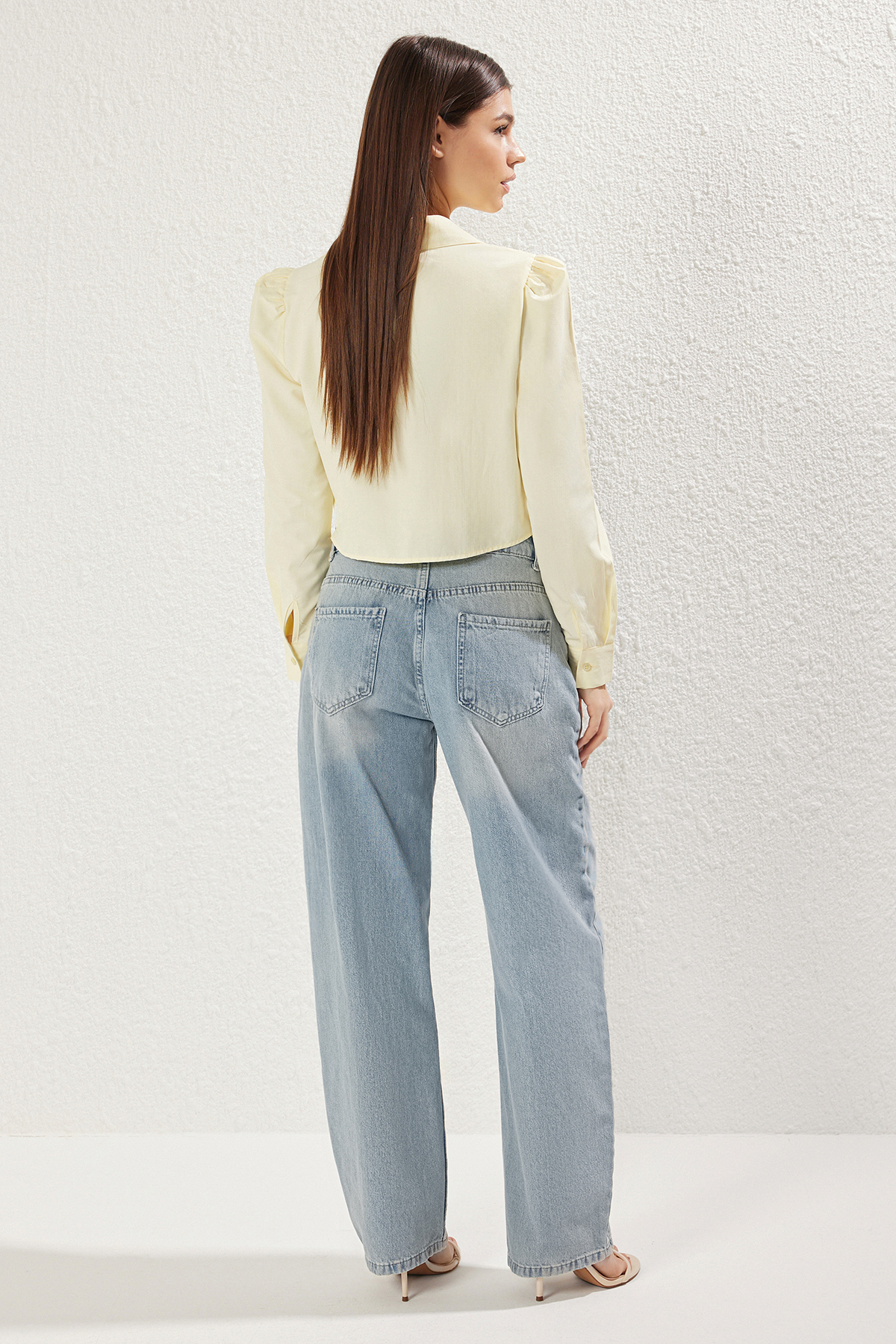 Trendyolmilla  Mavi Premium Düşük Bel Barrel Jeans TWOSS25JE00173 - Görsel 5