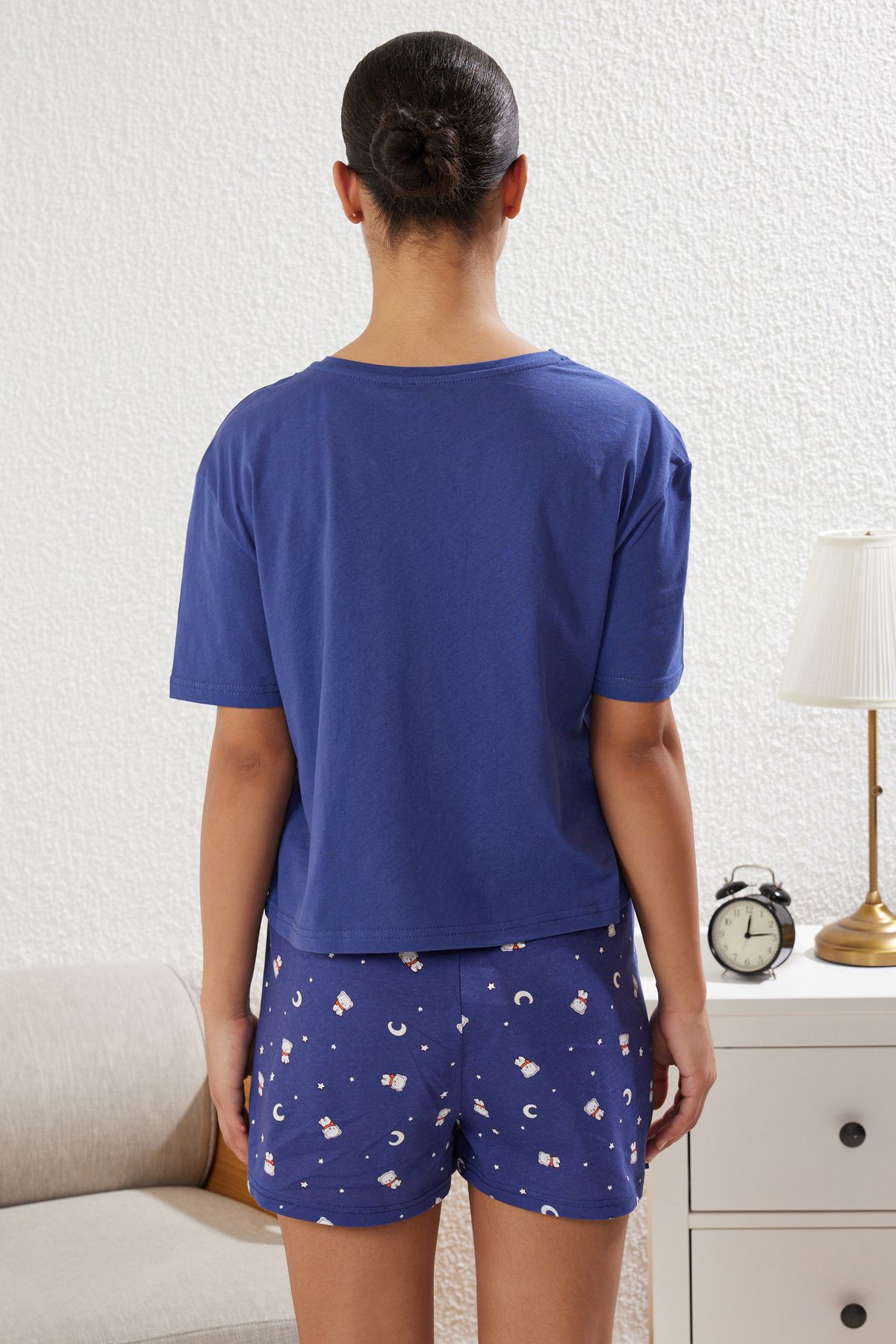 Trendyol Collection-Marineblaues Pyjama-Set aus 100 % Baumwolle mit Teddybär- und Sternmuster – THMSS25PT00081 5