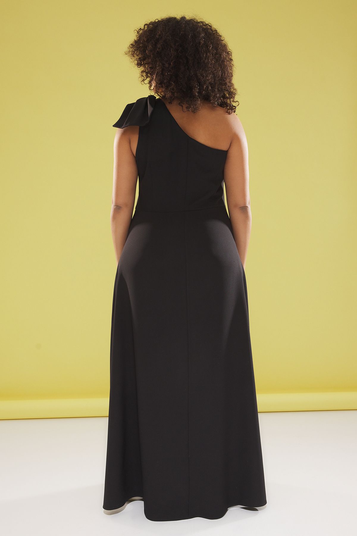 Trendyol Curve-One Shoulder Black Bow Woven Evening Dress - Evening/Graduation/Engagement Dress Tbbss25Ah00053 5