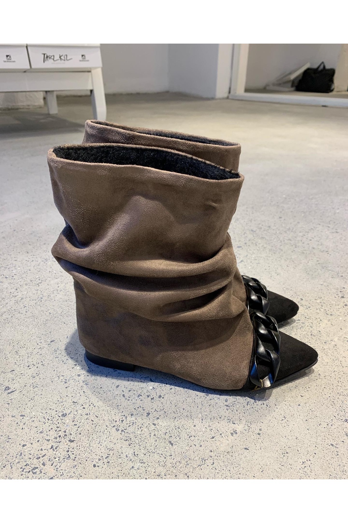 TARZKIZ-Rasta Mink Chain Boots 2