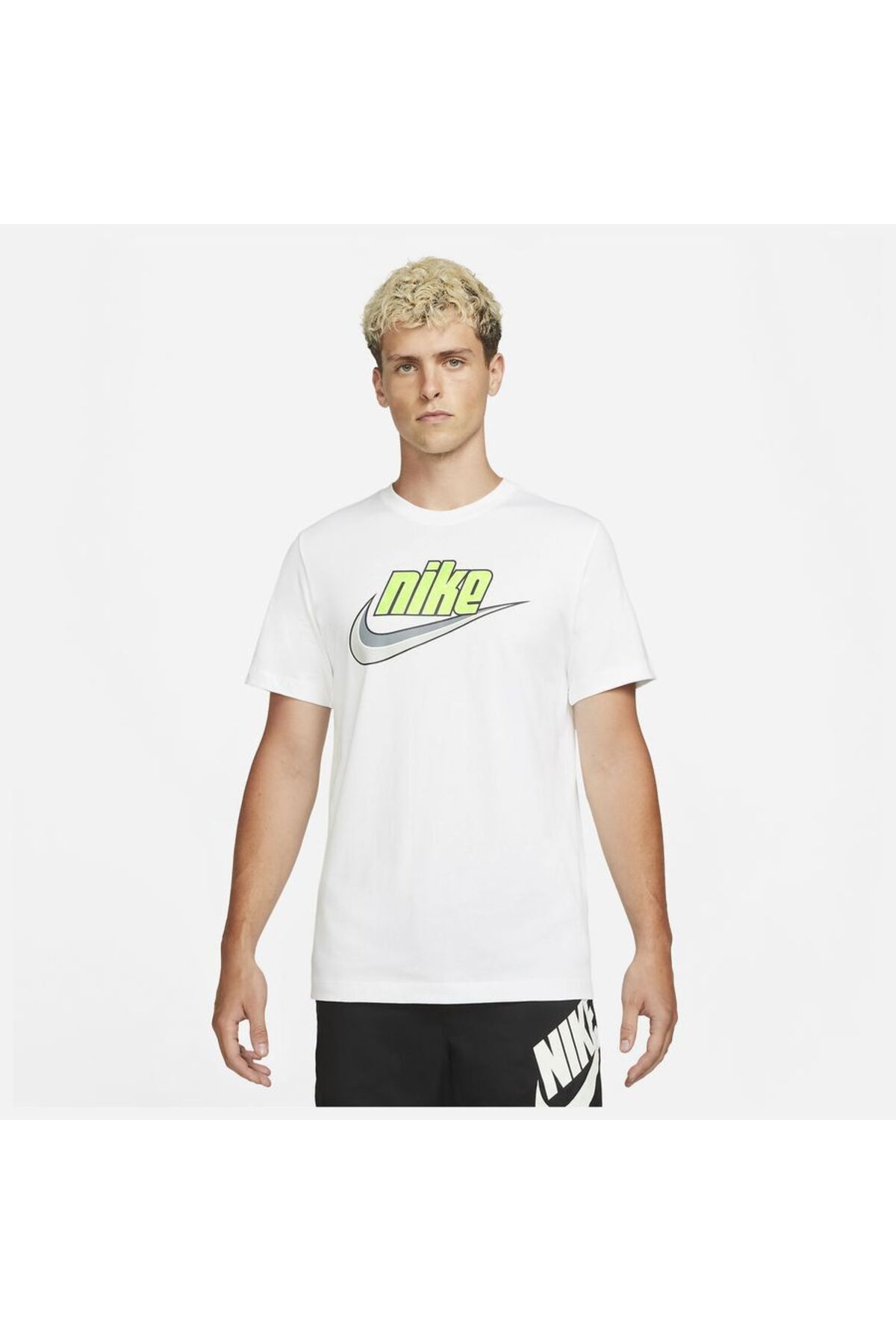 Nike Sportswear Swoosh Erkek Tişört