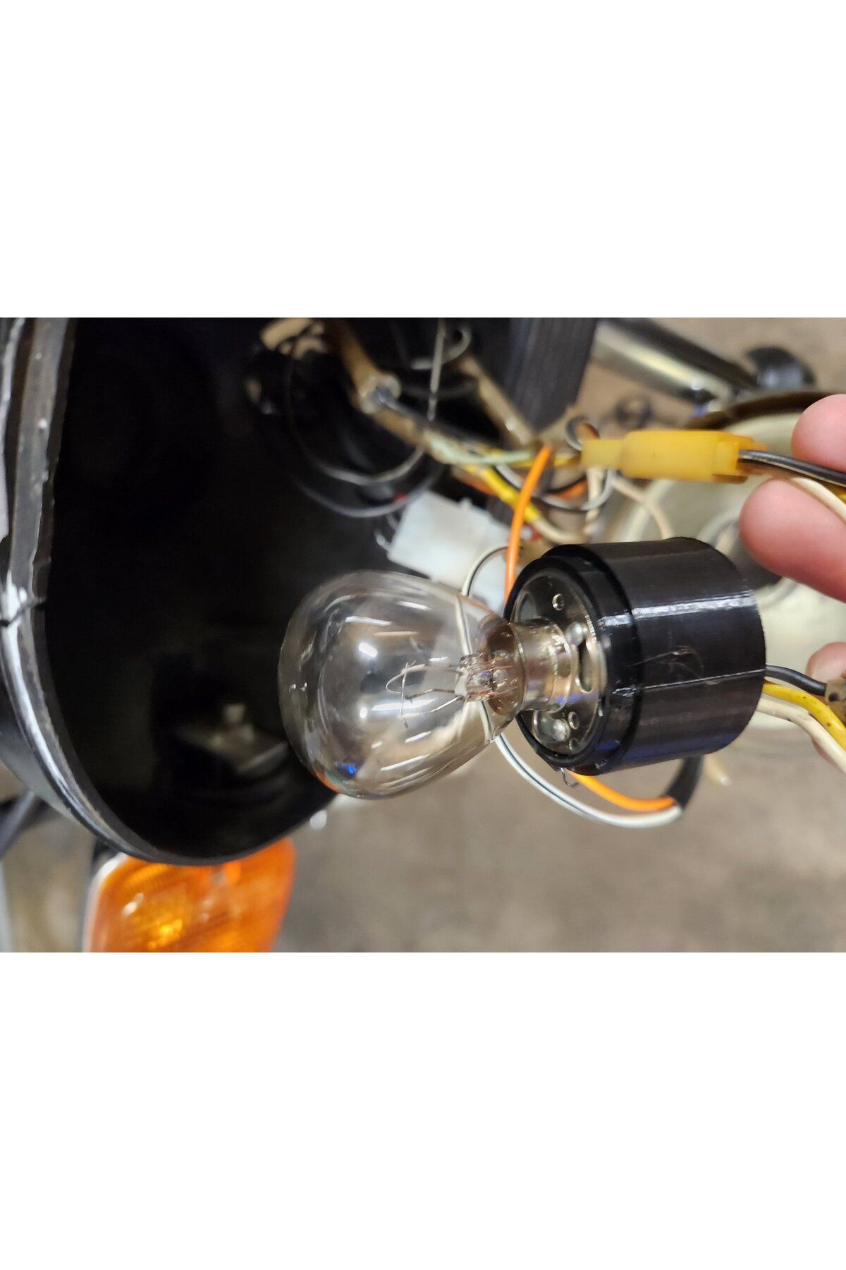 Lucest Far Ampulü Tutucu- Suzuki GSX- Koito T5955741