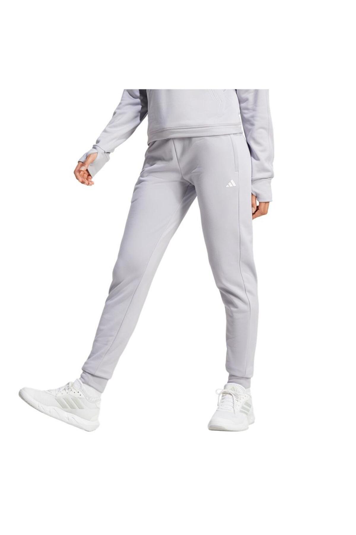 complete the look image