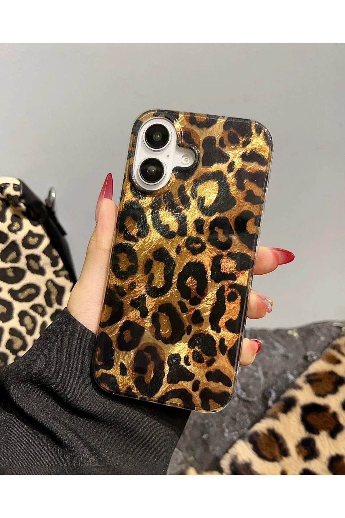 Meg Tekno iPhone 11 tam uyumlu Parlak Leopar Desenli Kılıf