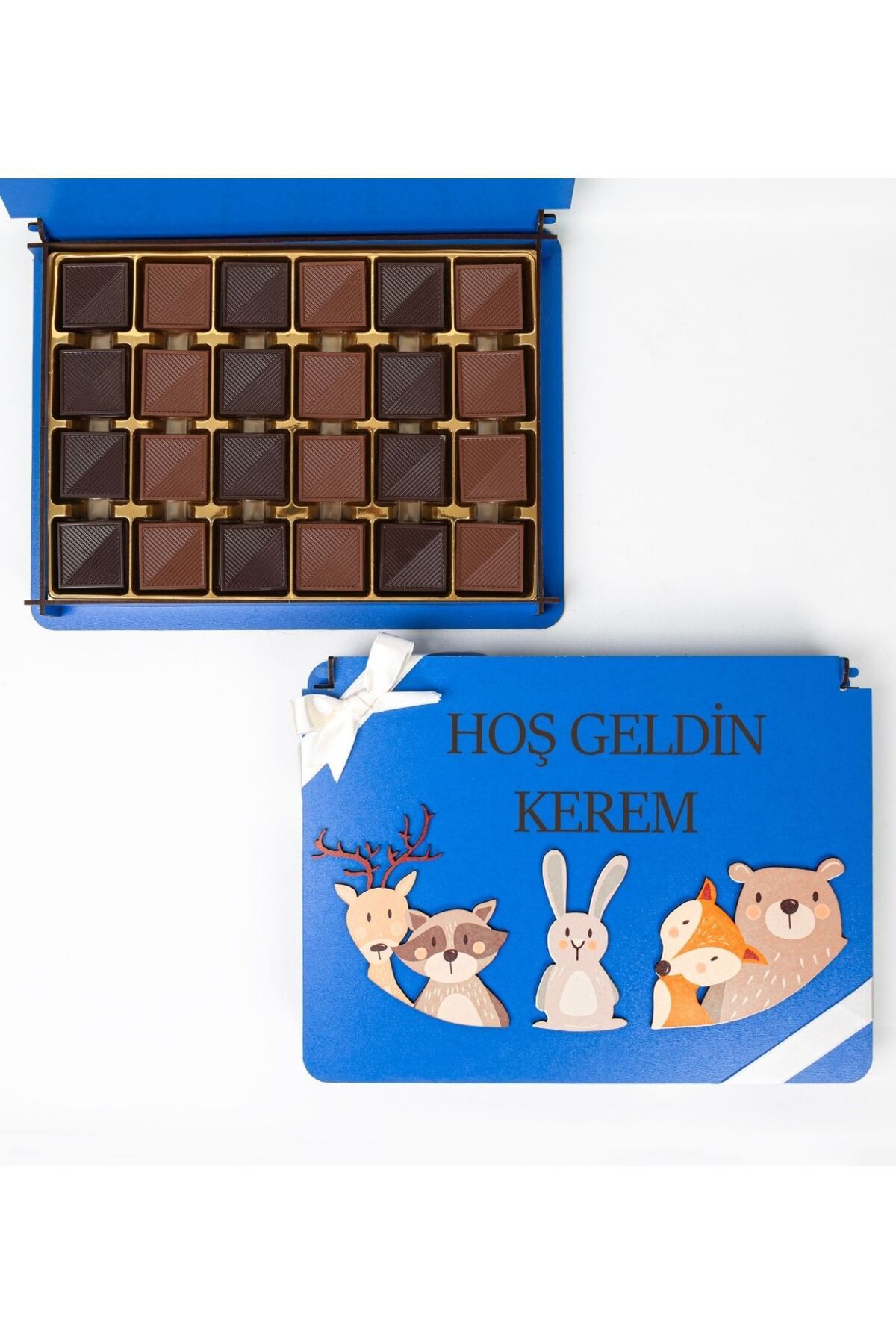 CARON CHOCOLATE Kişiye Özel Ahşap Kutulu ve Kişiye Özel Madlen Çikolatalı Bebek Çikolatası 48 Adet