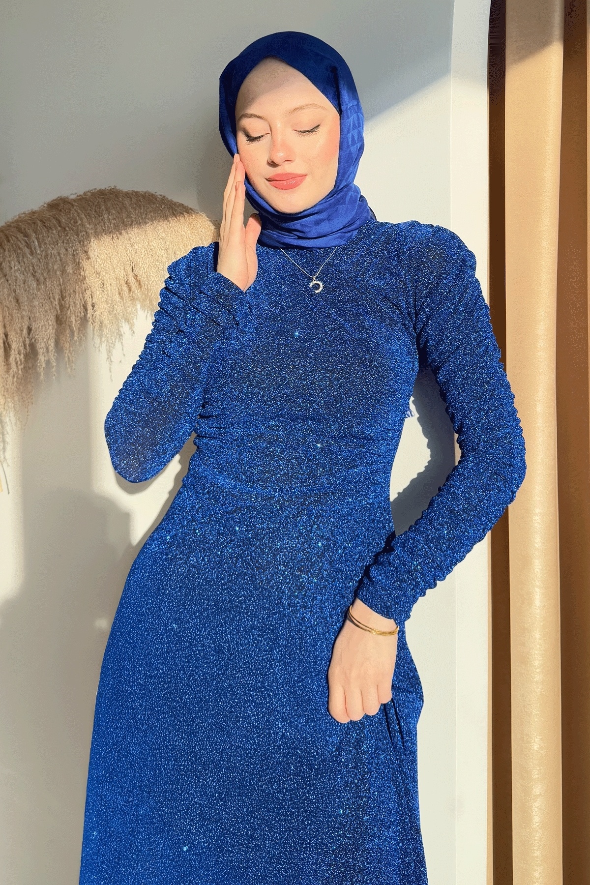 InStyle-Rochie albastră Saks cu sclipici la două piept 2