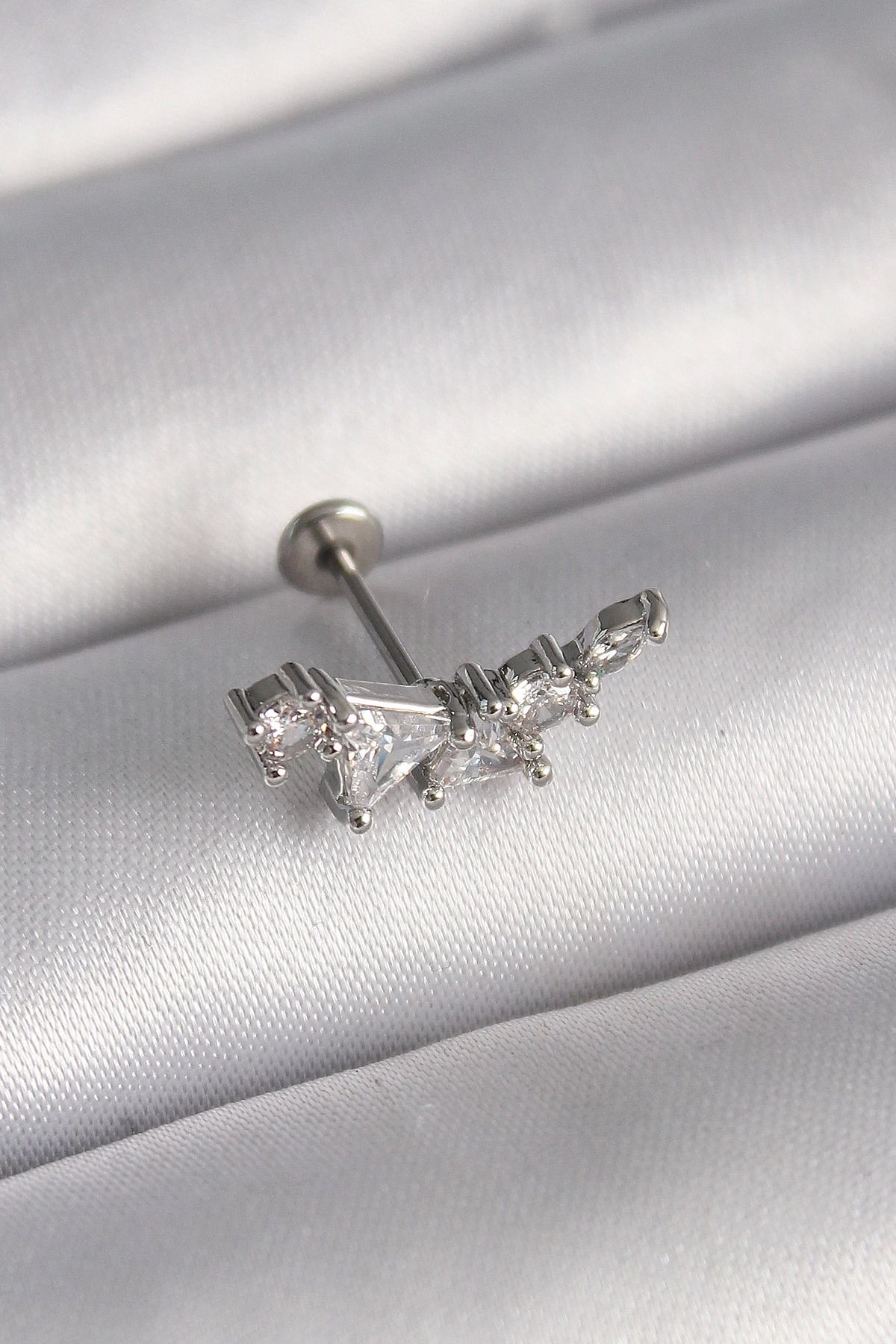Ekince 316L Çelik Gümüş Renk Zirkon Taşlı Tragus Piercing