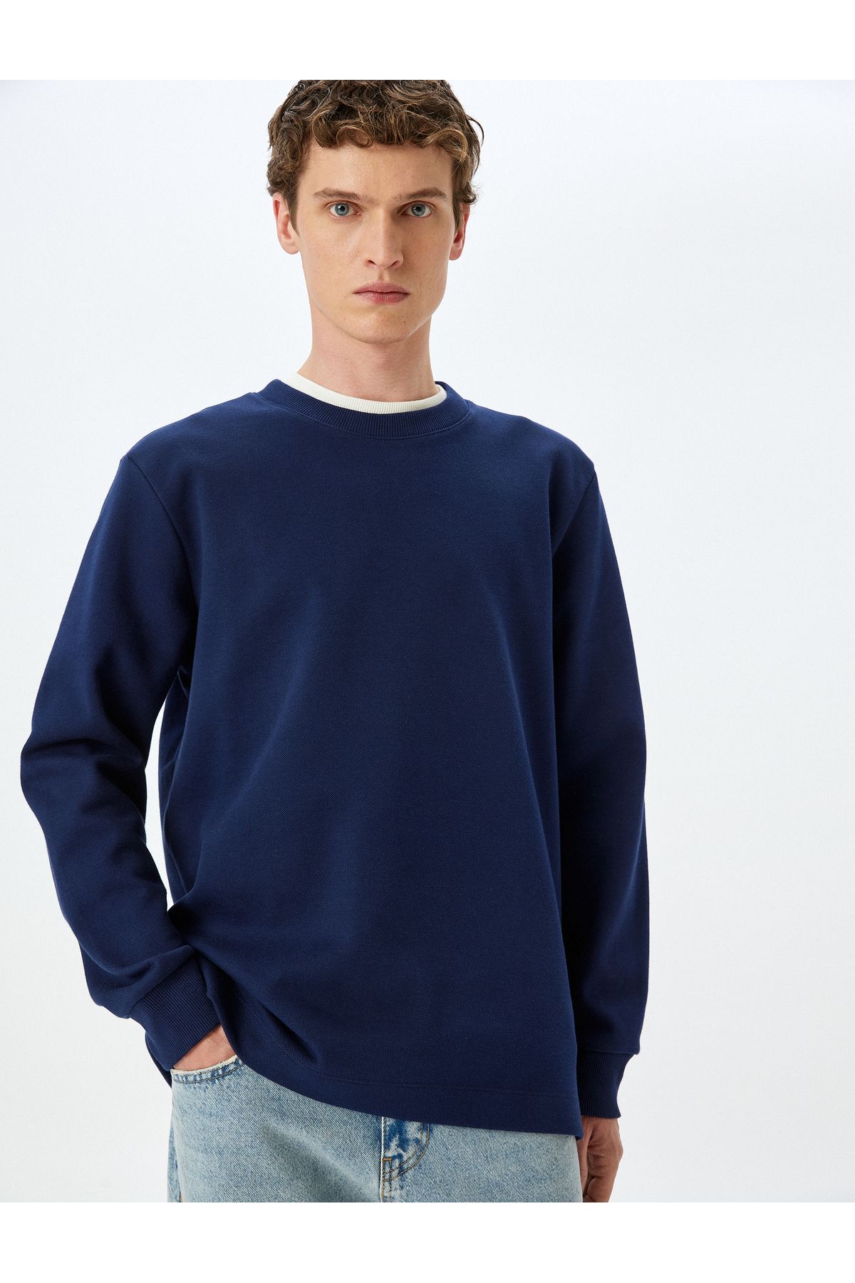 Koton KT - Bisiklet Yaka Pamuklu Basic Sweatshirt