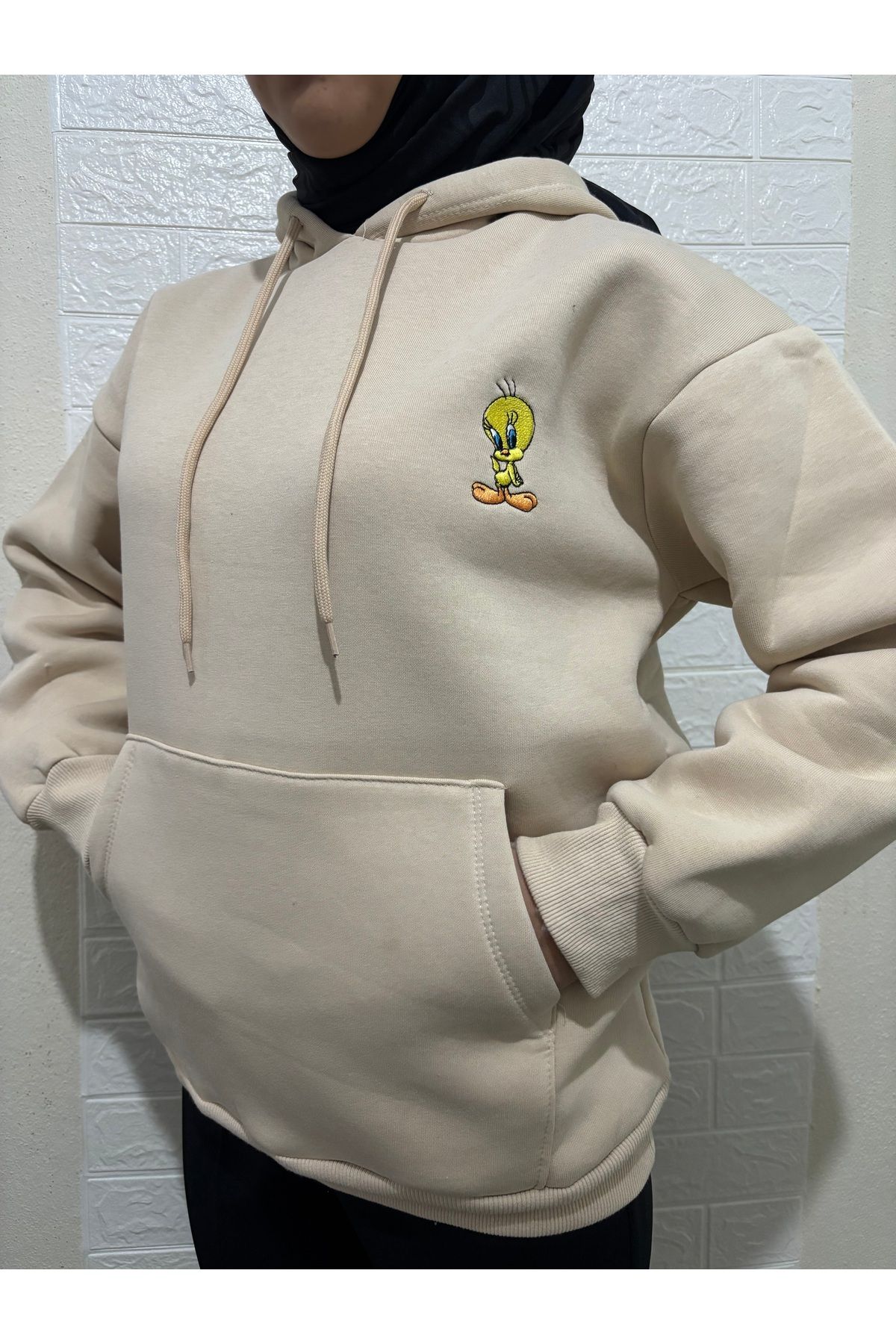 A&D COLLECTION Tweety Nakışlı Oversize Kapüşonlu Sweatshirt