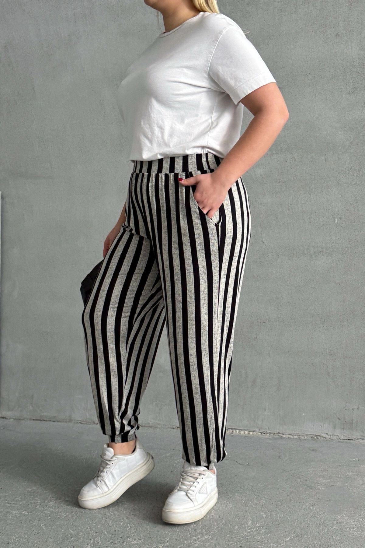 Stil Diva-Plus Size Elastic Waist and Leg Striped Pocket Trousers 89-70 5