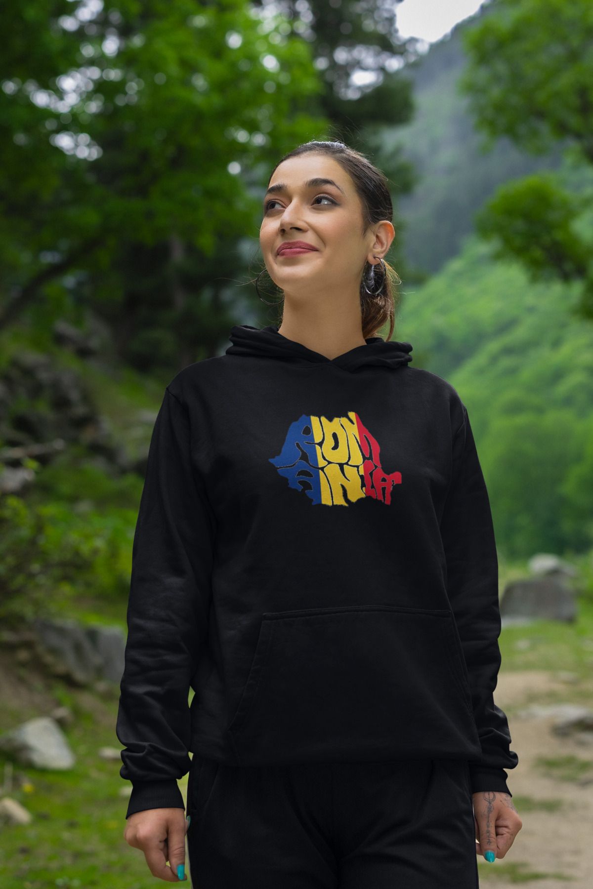 YEACHY Siyah Unisex Romania Baskılı Sweatshirt