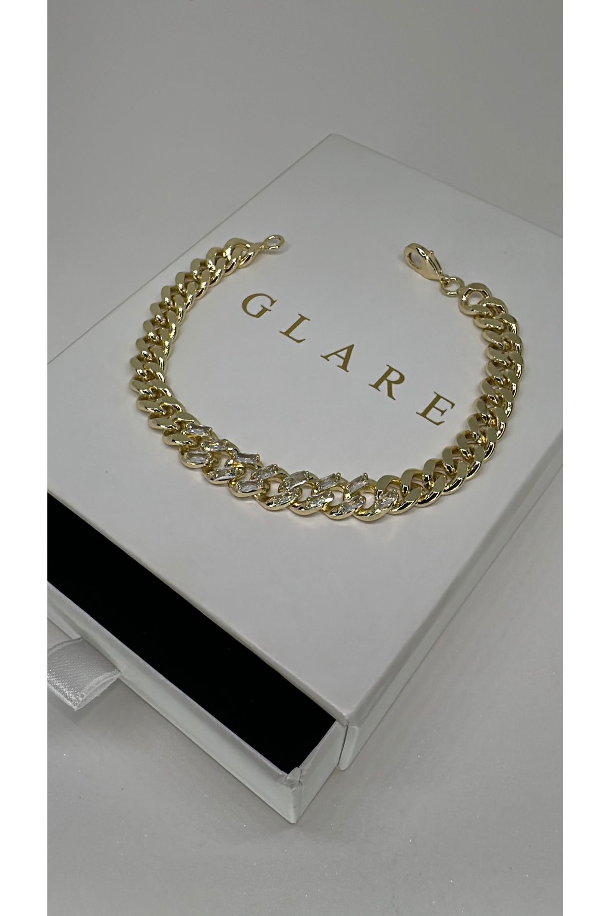 GLARE JEWELRY Gurmet Monaco Model 14k Gold Renginde Cam Taşlı Kuyumcu İşçilik Çelik Bileklik