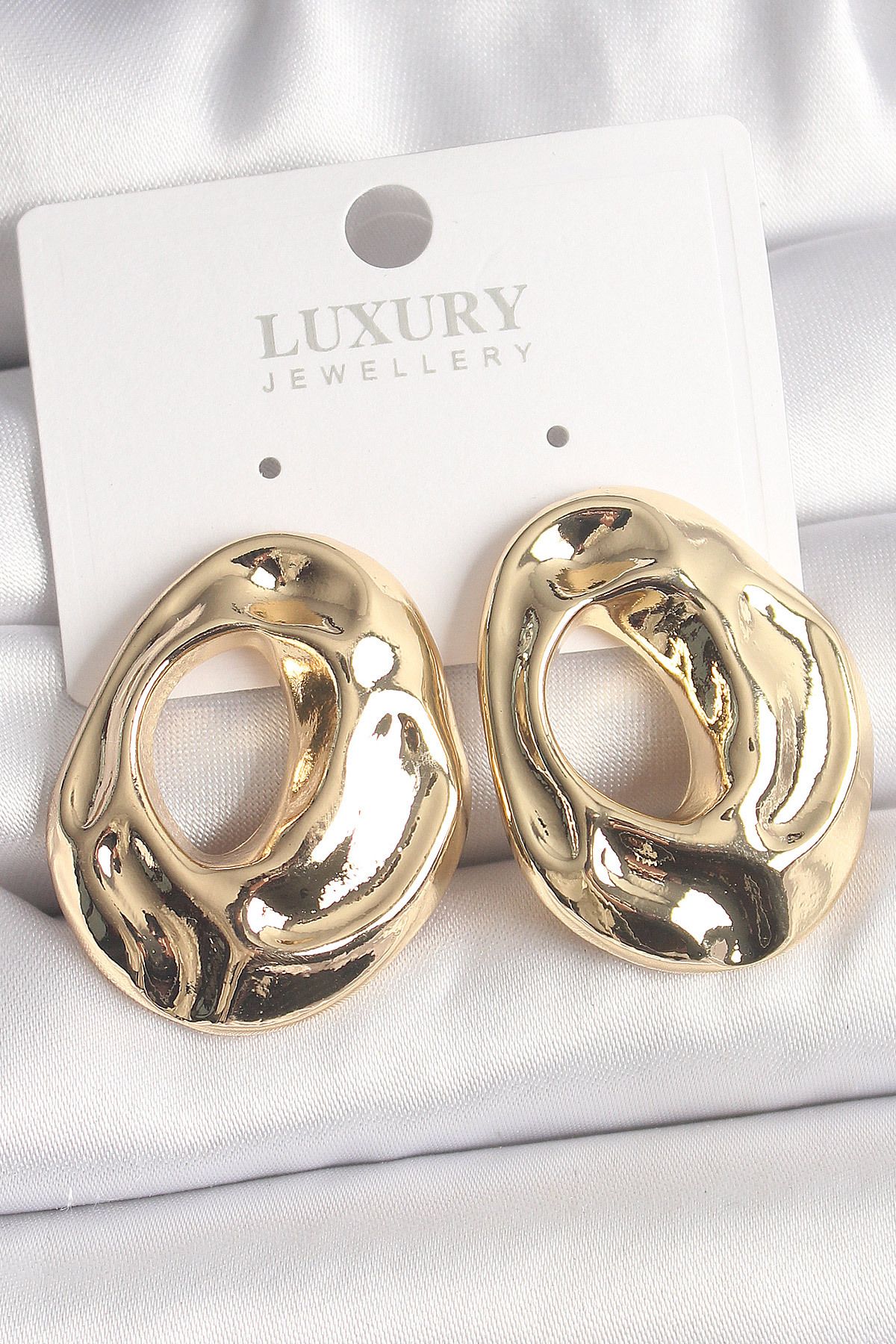 New Things Pirinç Gold Renk Kemik Halka Model Kadın Küpe
