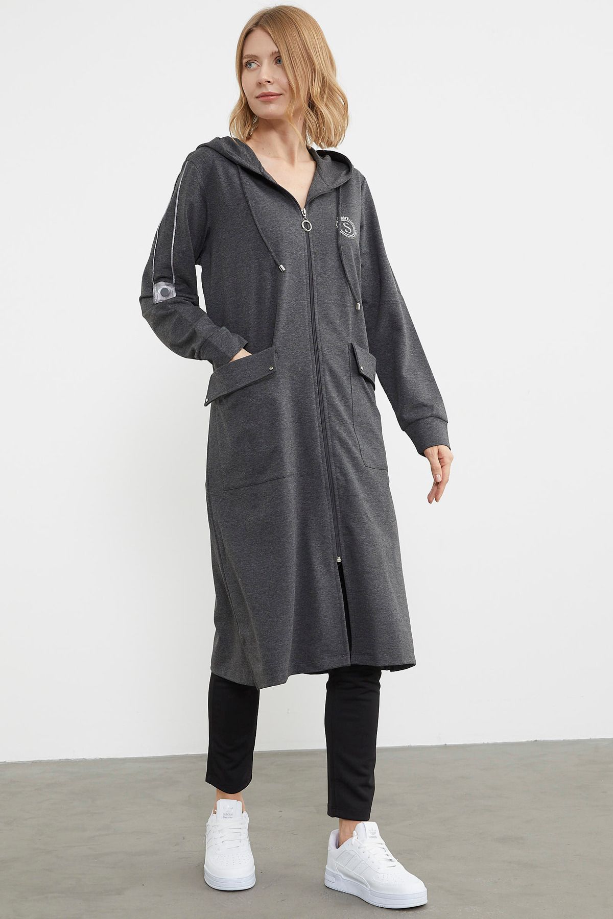 Sementa-Full Zippered Cap with Pocket Detail - Anthracite 3