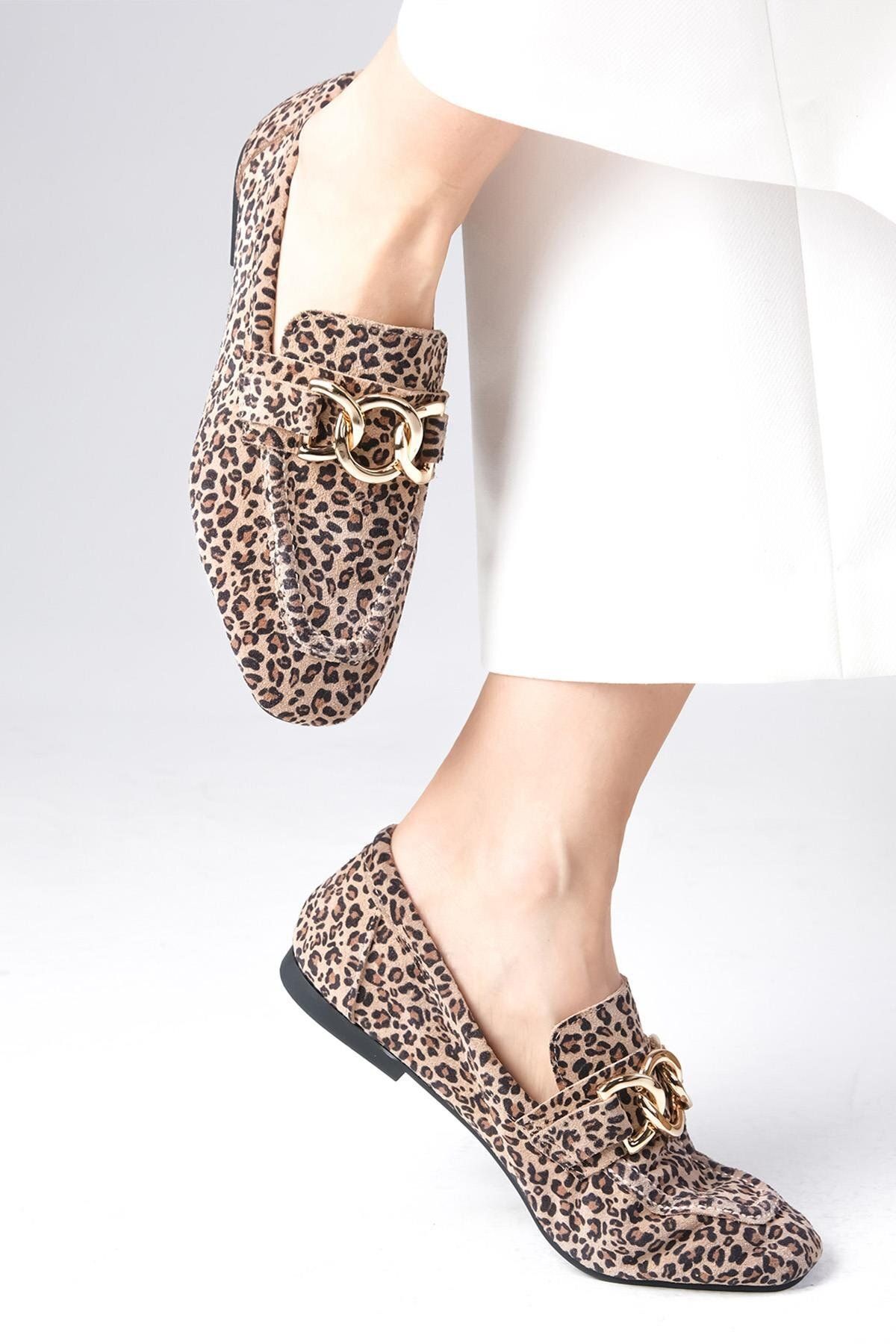 لوفر چند رنگ زنانه Myrcella Genuine Suede Beige Color Leopard الگوی زنجیره ای با Flunt Nose Loafer a Mio Gusto