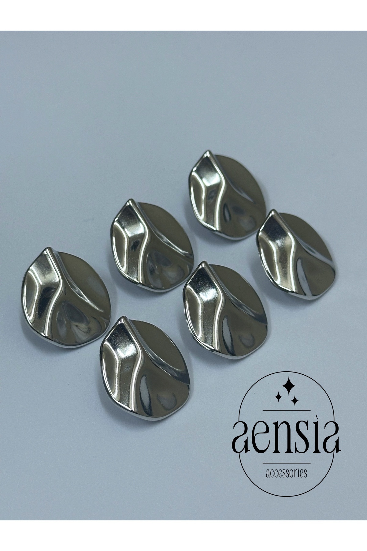 aensia Gümüş Kıvrımlı Çizgi Kabartılı Bombeli Metal 2,29 CM Kaban Ceket Trençkot Düğme - 6lı Paket