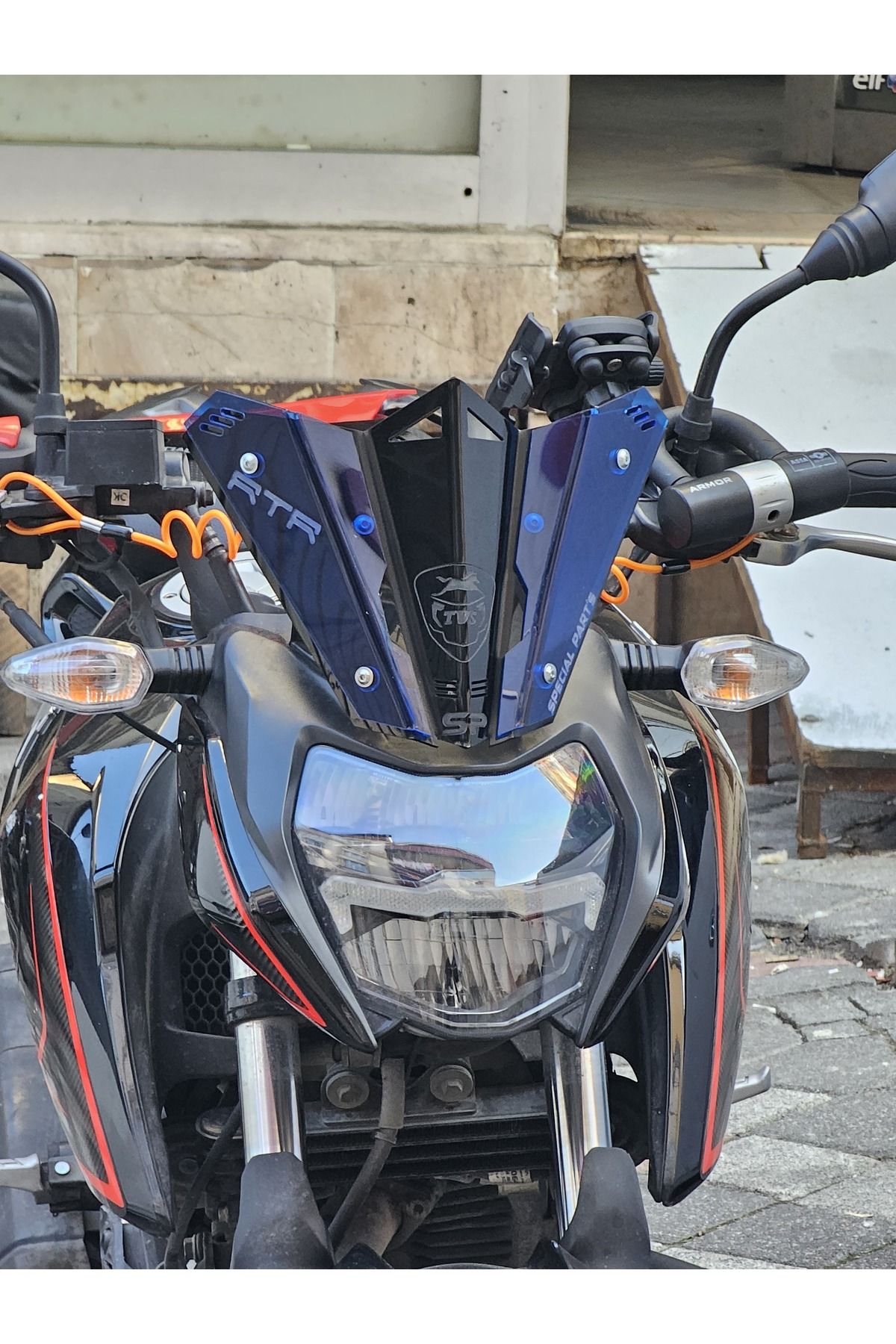 TVS APACHE RTR 200 SPOR SPERLİK (CAM) SİYAH&LACİVERT