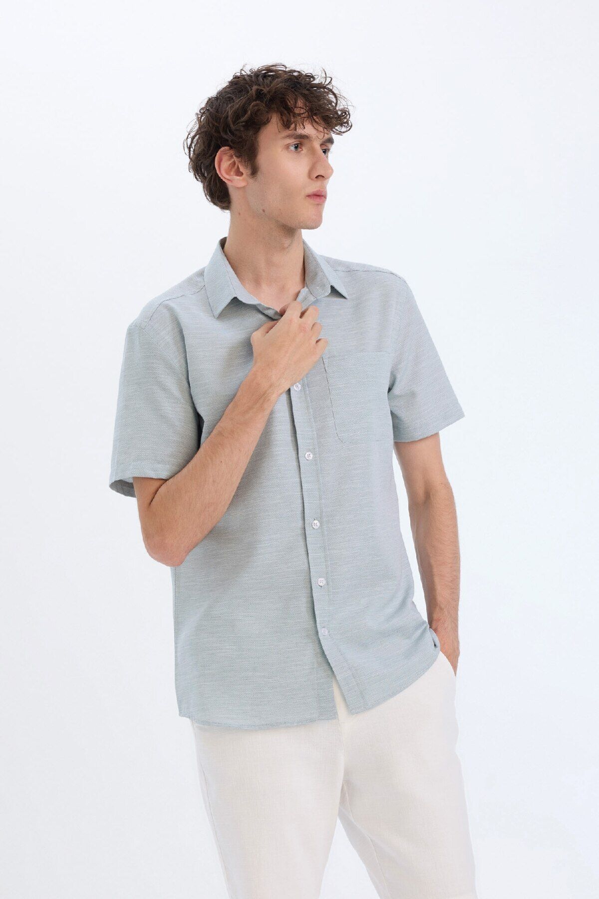 DeFacto-Modern Fit Polo Neck Basic Solid Short Sleeve Shirt E5077Ax25Sm 4