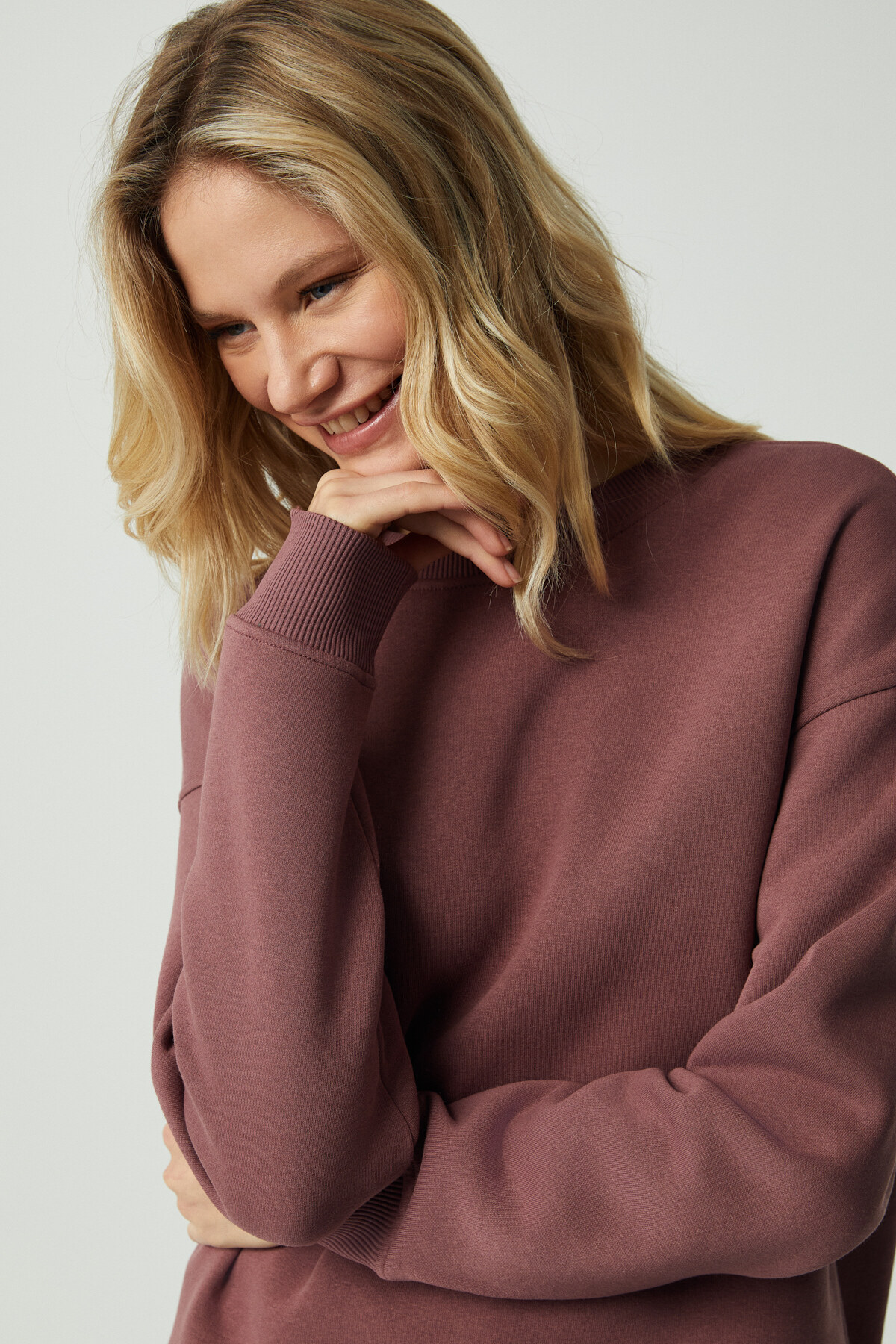 GRIMELANGE  VANELTINA Kadın Organik Pamuklu Yumuşacık İçi Polarlı Yuvarlak yakalı Mürdüm Sweatshirt - Görsel 4