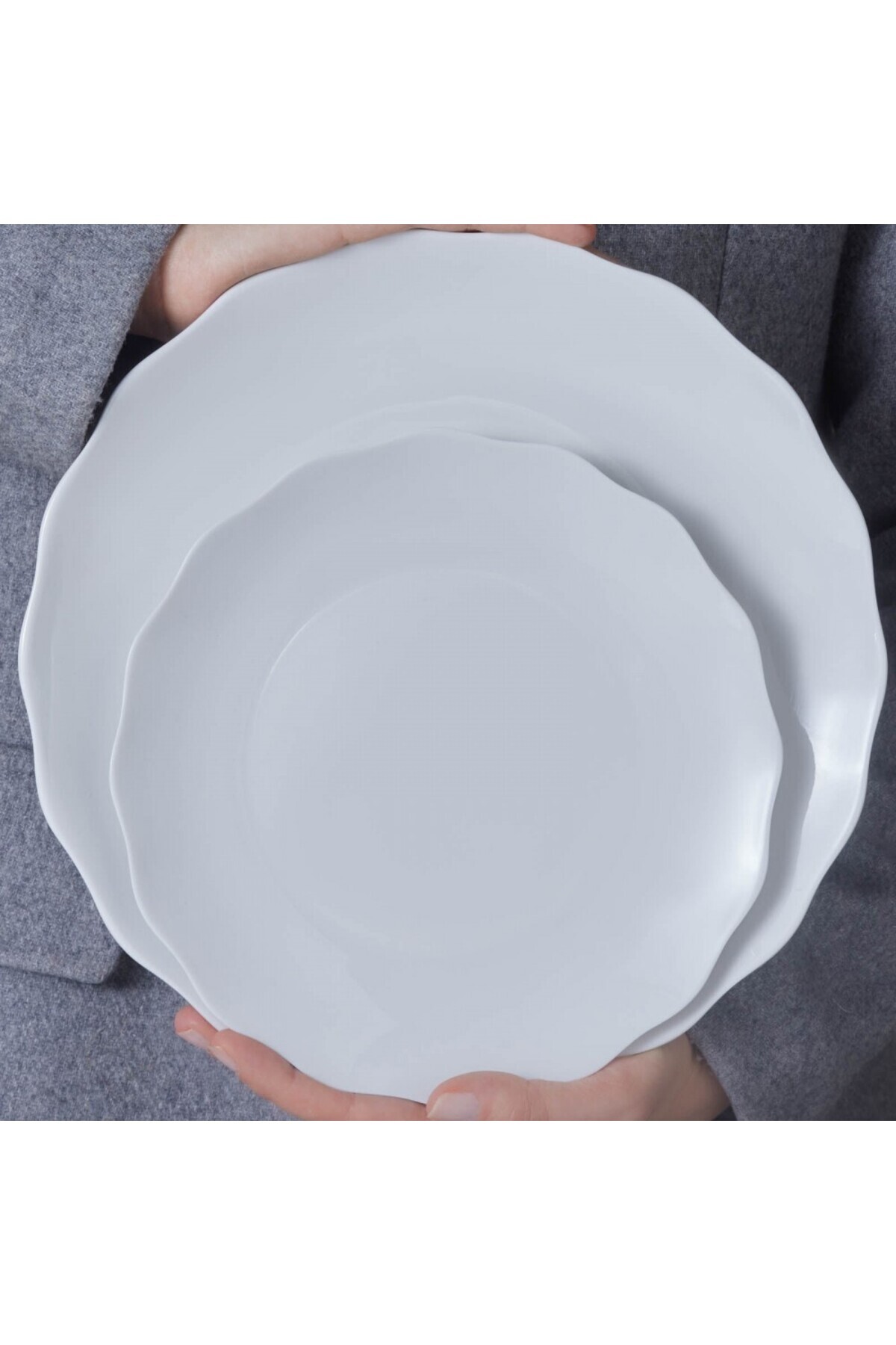 Karaca-Scalloped 18-teiliges Tafelservice für 6 Personen 17