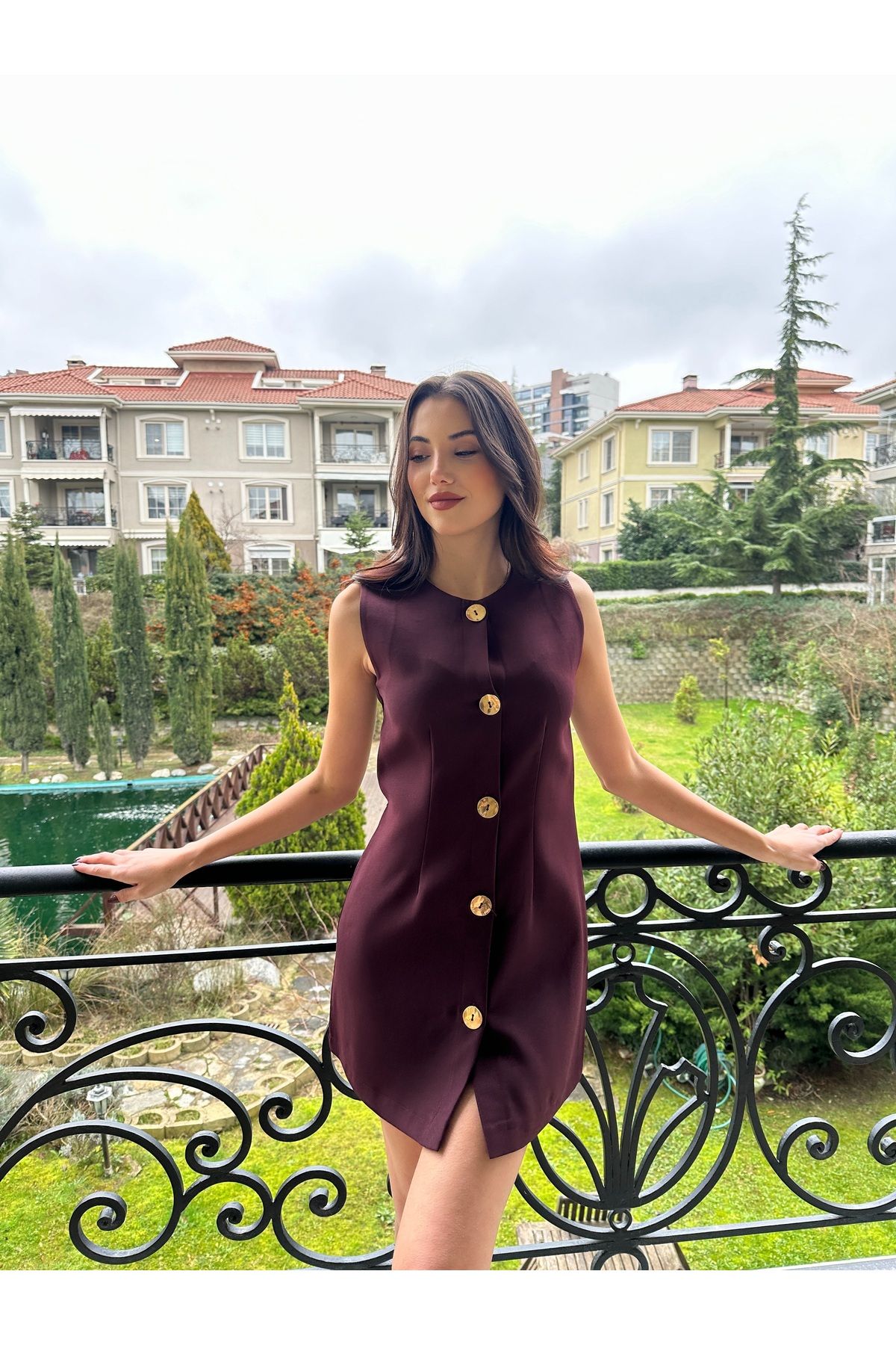 by yağmur Premium Boutique Gold Düğme Detaylı Murdum Mini Sıfır Kol Elbise