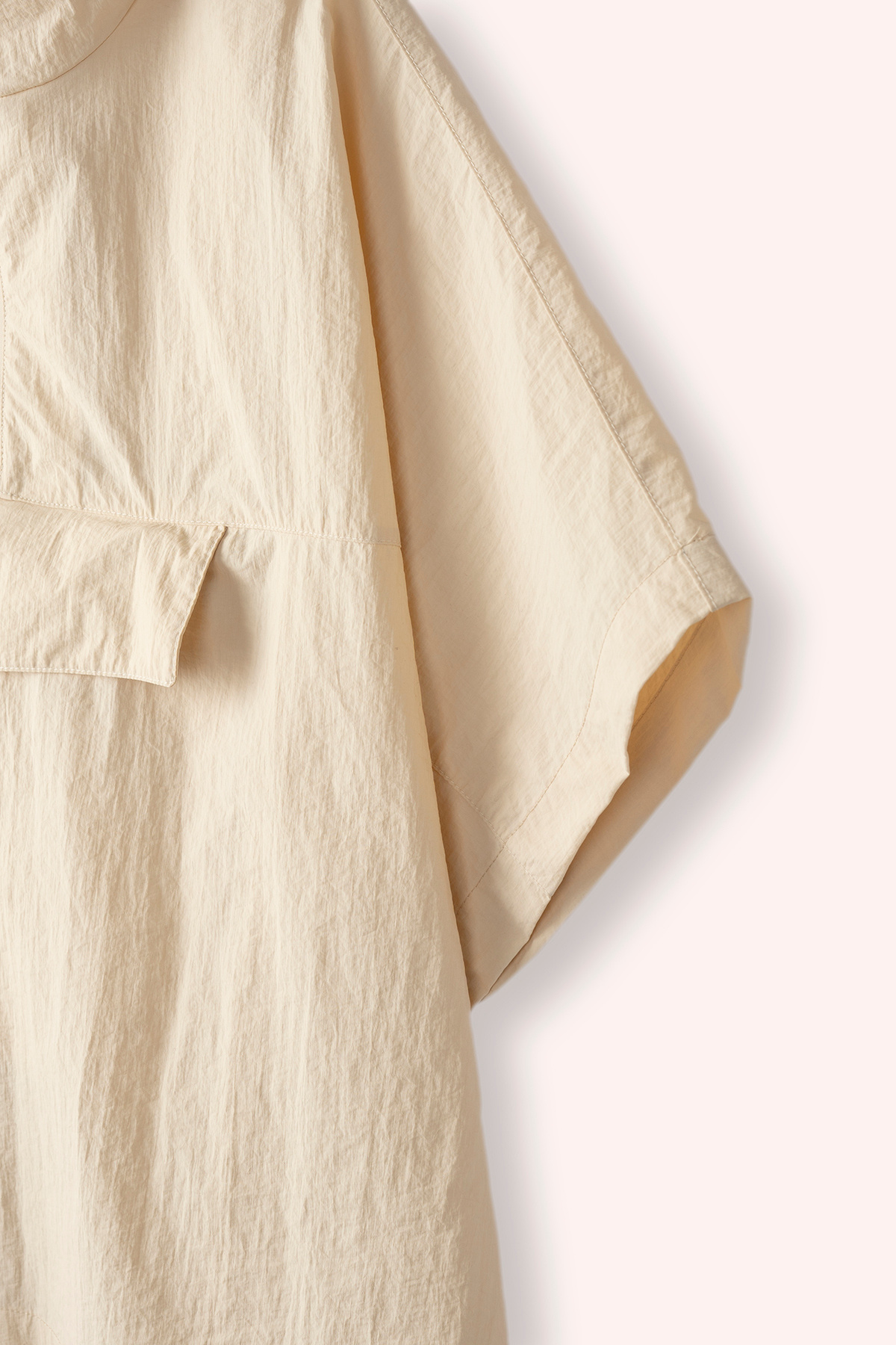 Panço Kız Çocuk Kapüşonlu Cepli Yarım Fermuarlı Katlanınca Çanta Olabilen Yağmurluk fotoğrafı 2 (önizleme)