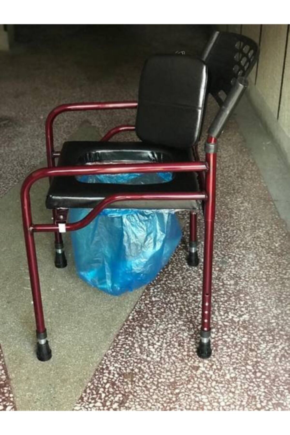 medikaltec Deri Döşemeli Hasta Tuvaleti Klozeti Sandalyesi Seyyar Tuvalet Kamp Tuvaleti Taşınabilir Tuvalet