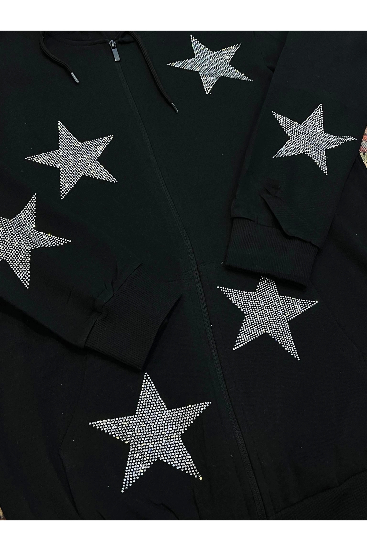 Siyah Parıltılı Taşlı Yıldız Baskılı Kapüşonlü Hırka Sweatshirt — رنگارنگ P6970S333 — تصویر 4 از 4