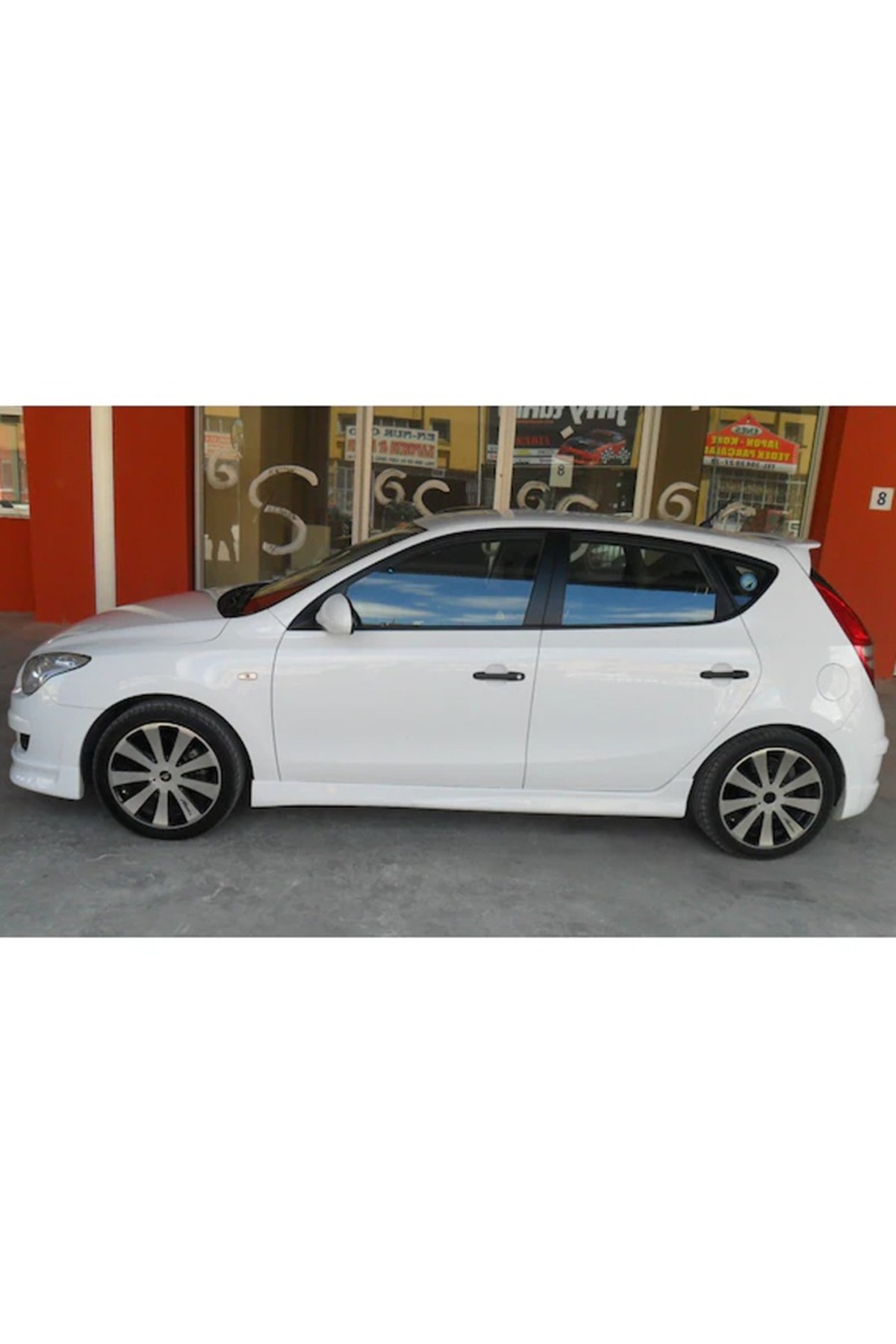 Hyundai I30 2006-2012 Marşpiyel (plastik)