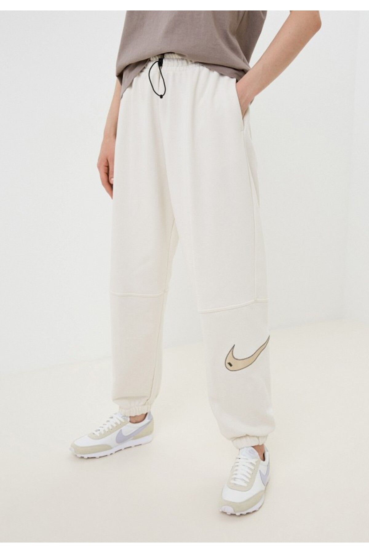 Nike Sportswear Swoosh Fleece High-Rise Krem Kadın Eşofman Altı