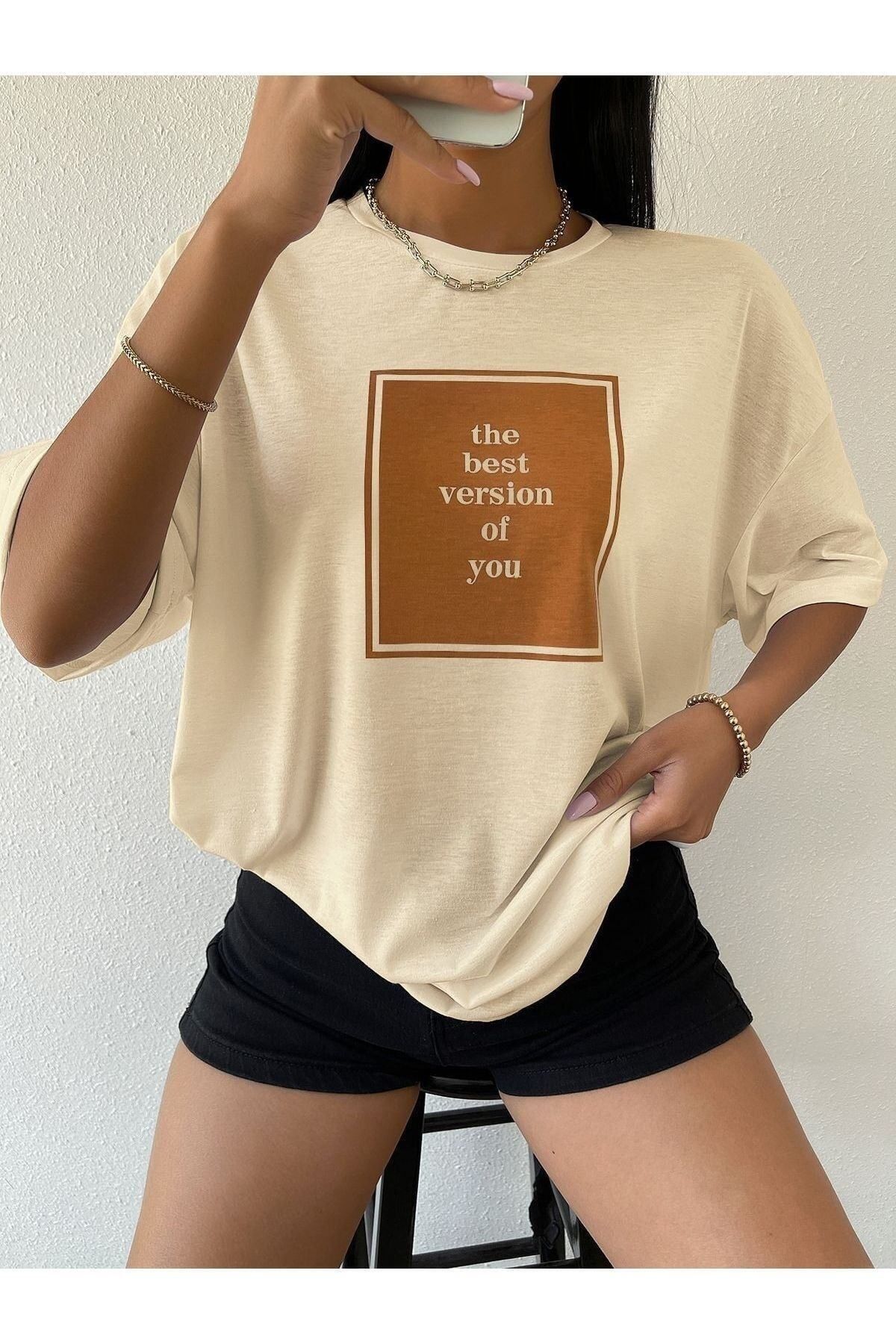 GIANTSTORE Kadın Bej The Best Baskılı Oversize Bisiklet Yaka Tshirt