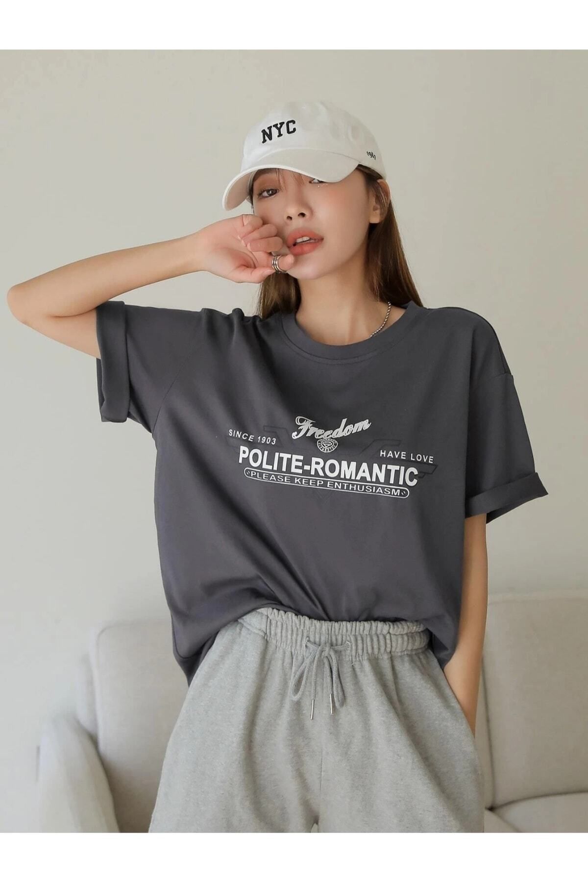 GIANTSTORE Kadın Antrasit Polite Romantic Baskılı Oversize Bisiklet Yaka Tshirt