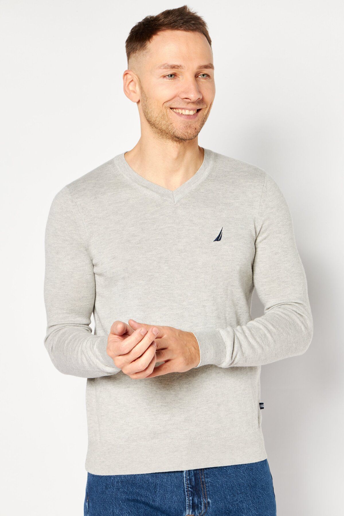 Nautica-Men V-Neck Lightweight Jersey Sweater, Grey Heather 1